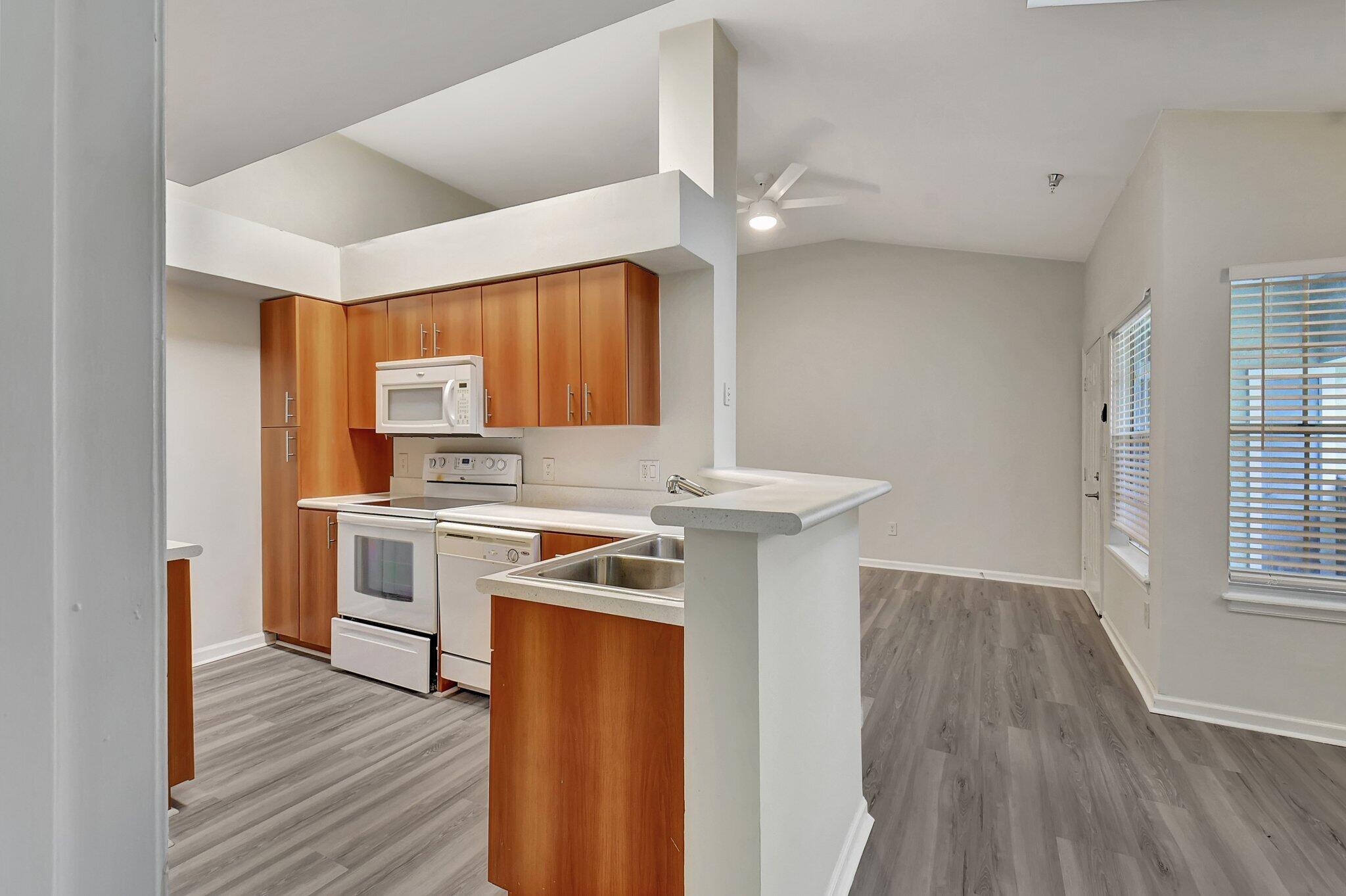 1275 Crystal Way L