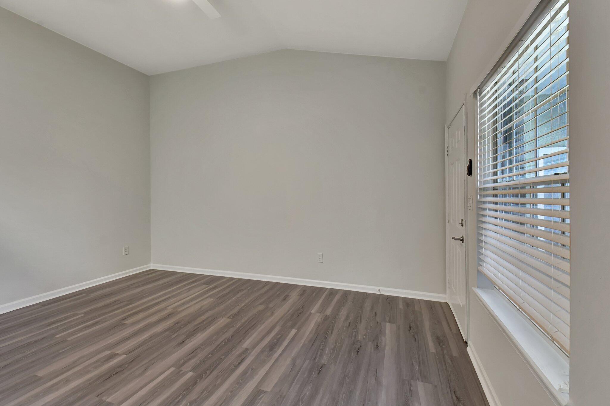 1275 Crystal Way L