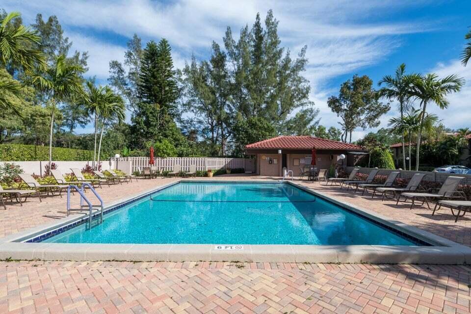 9313 Pecky Cypress Lane 18e