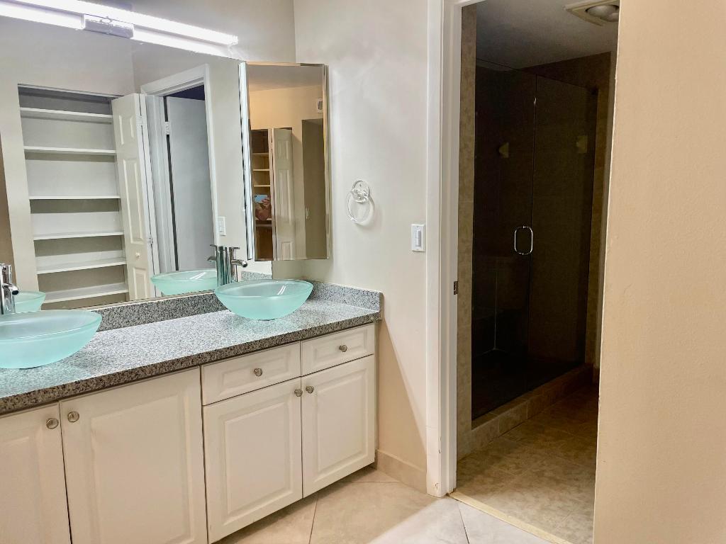 9313 Pecky Cypress Lane 18e