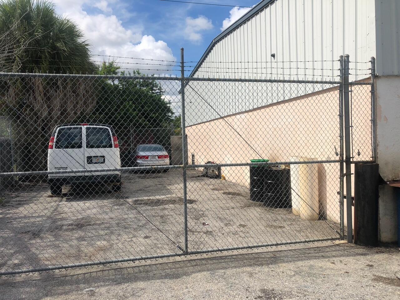 1970 W State Road 84