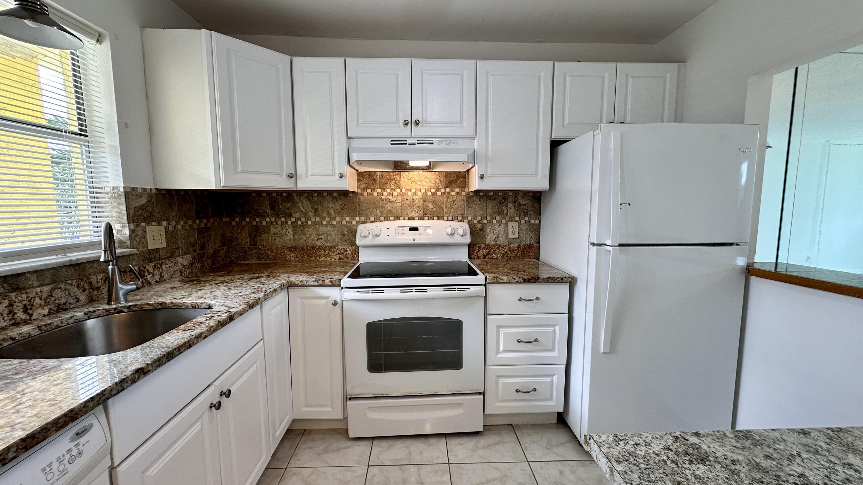 9949 Sandalfoot Boulevard 524