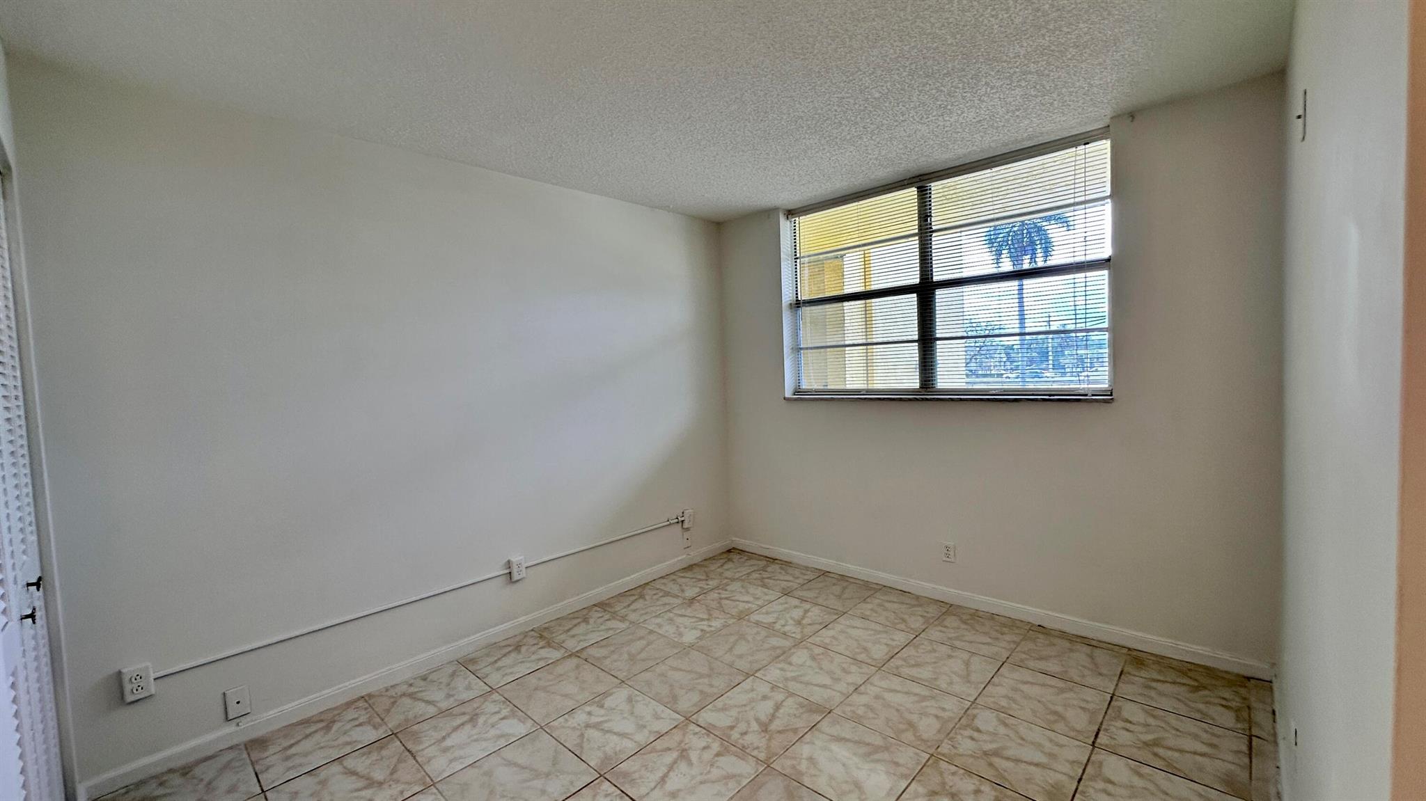 9949 Sandalfoot Boulevard 524