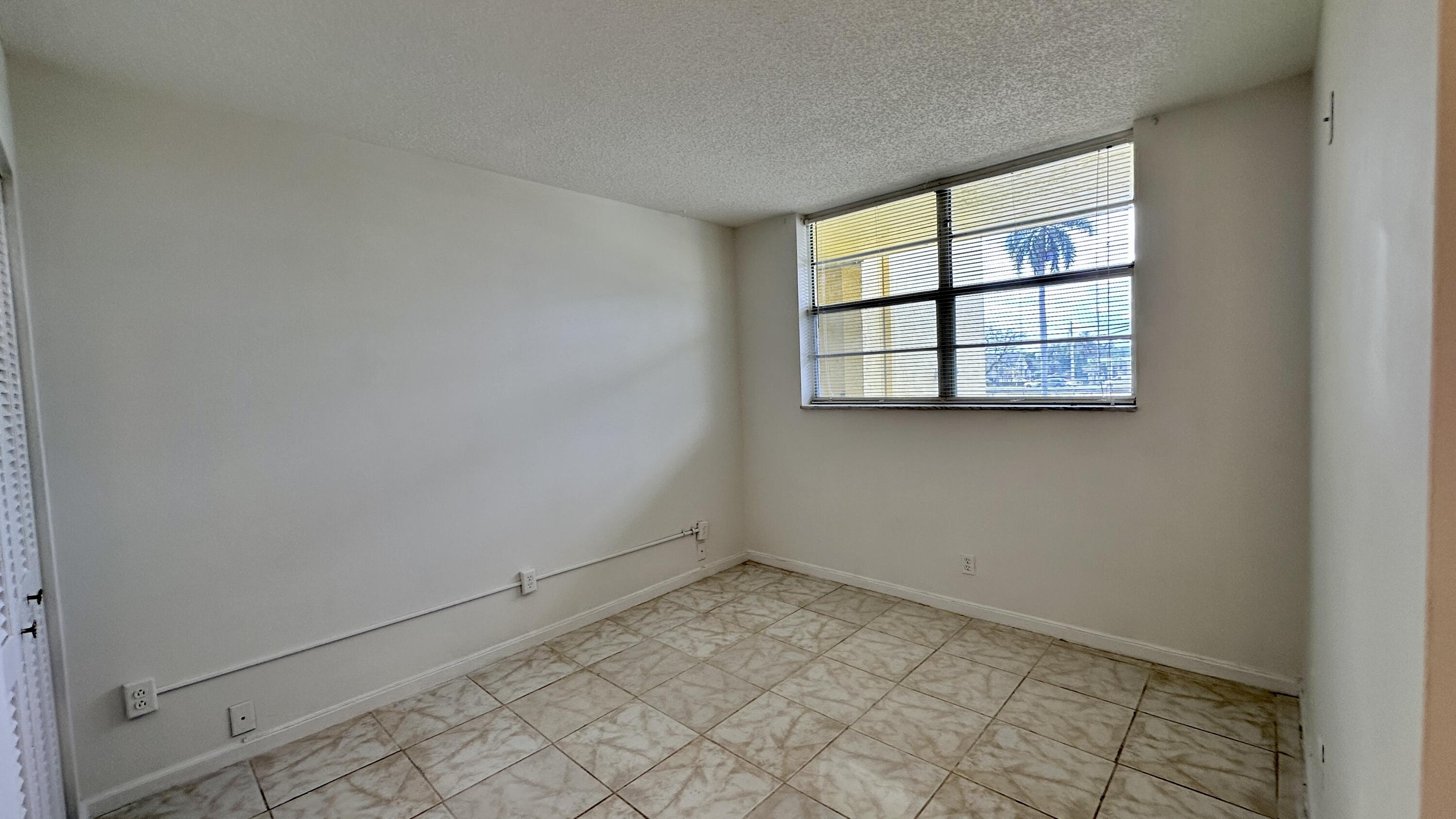 9949 Sandalfoot Boulevard 524