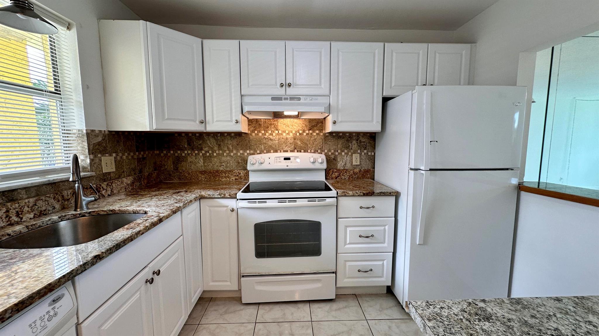 9949 Sandalfoot Boulevard 524