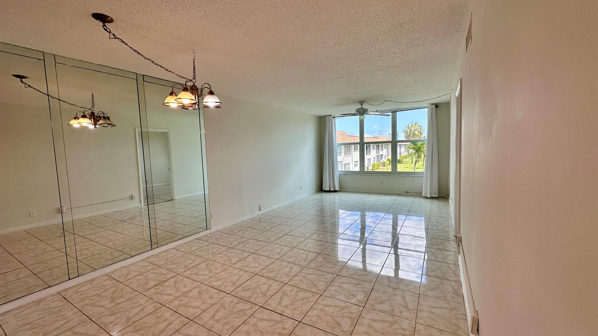 9949 Sandalfoot Boulevard 524