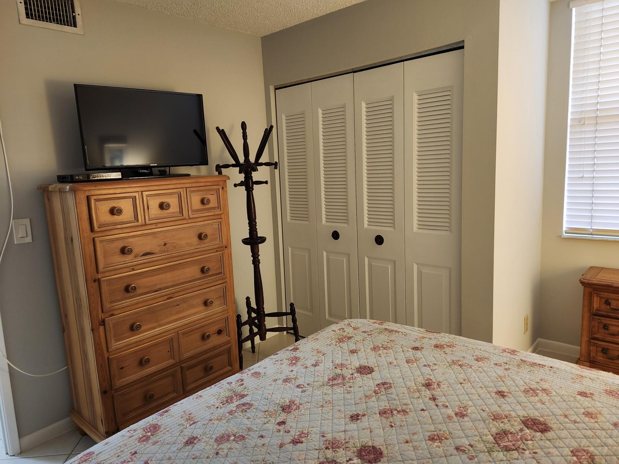 450 Egret Circle 9204