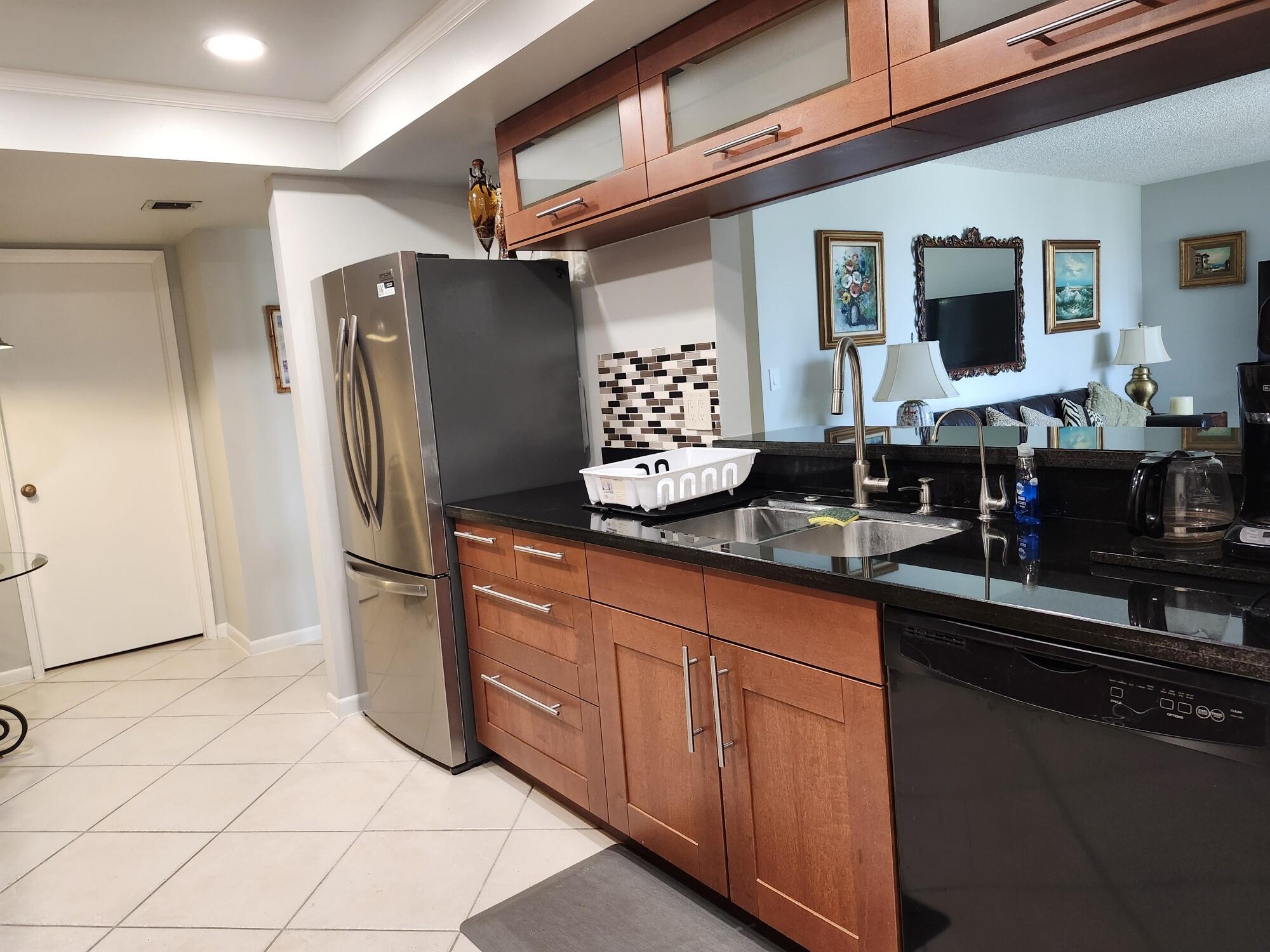 450 Egret Circle 9204