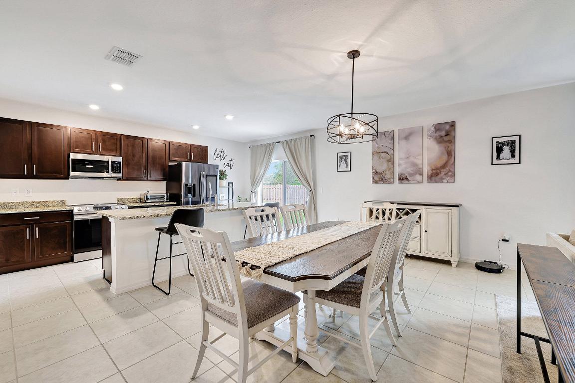 3725 SW Kasin Street