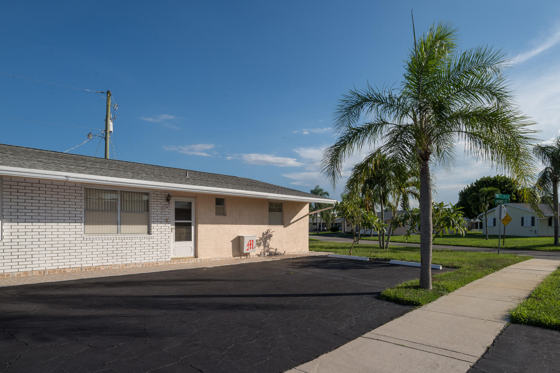 2749 Ponce De Leon Boulevard