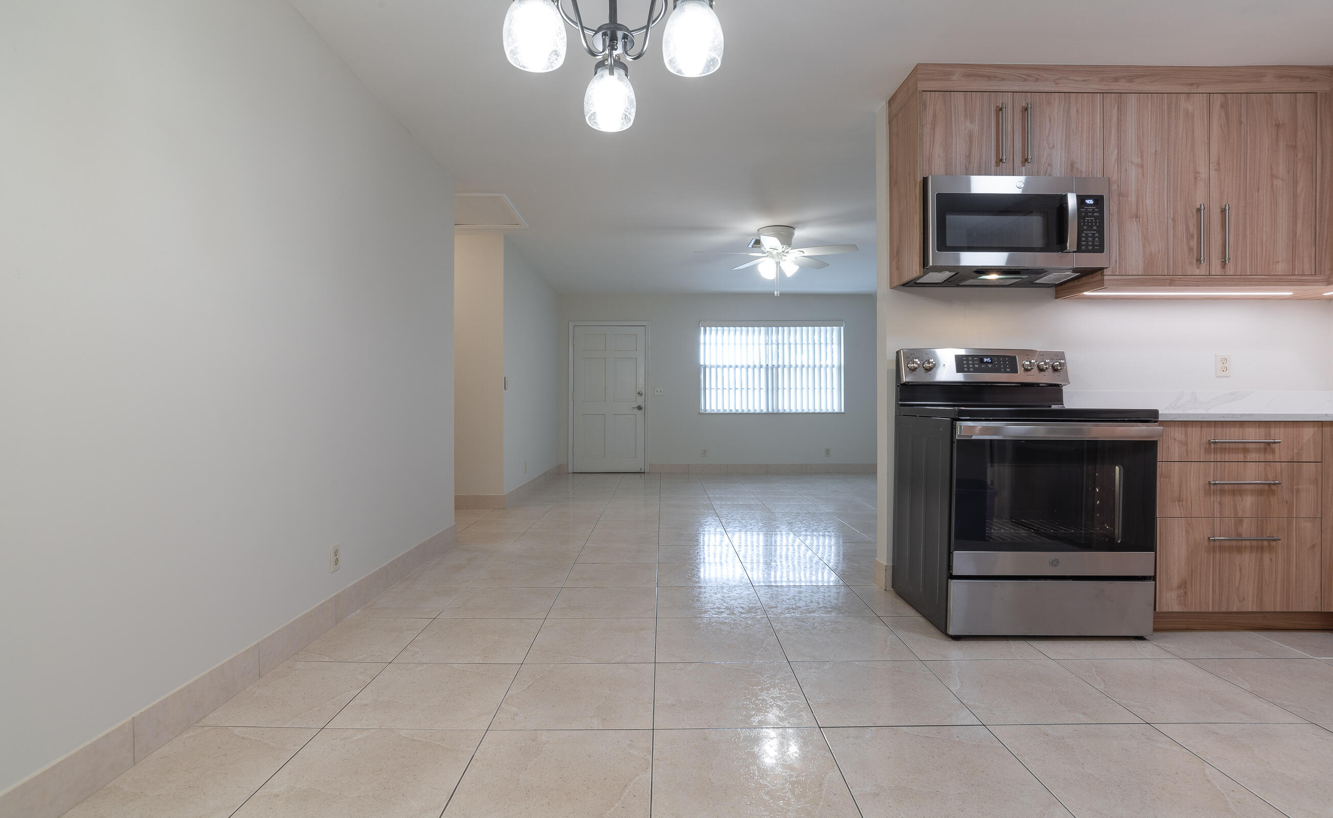 2749 Ponce De Leon Boulevard