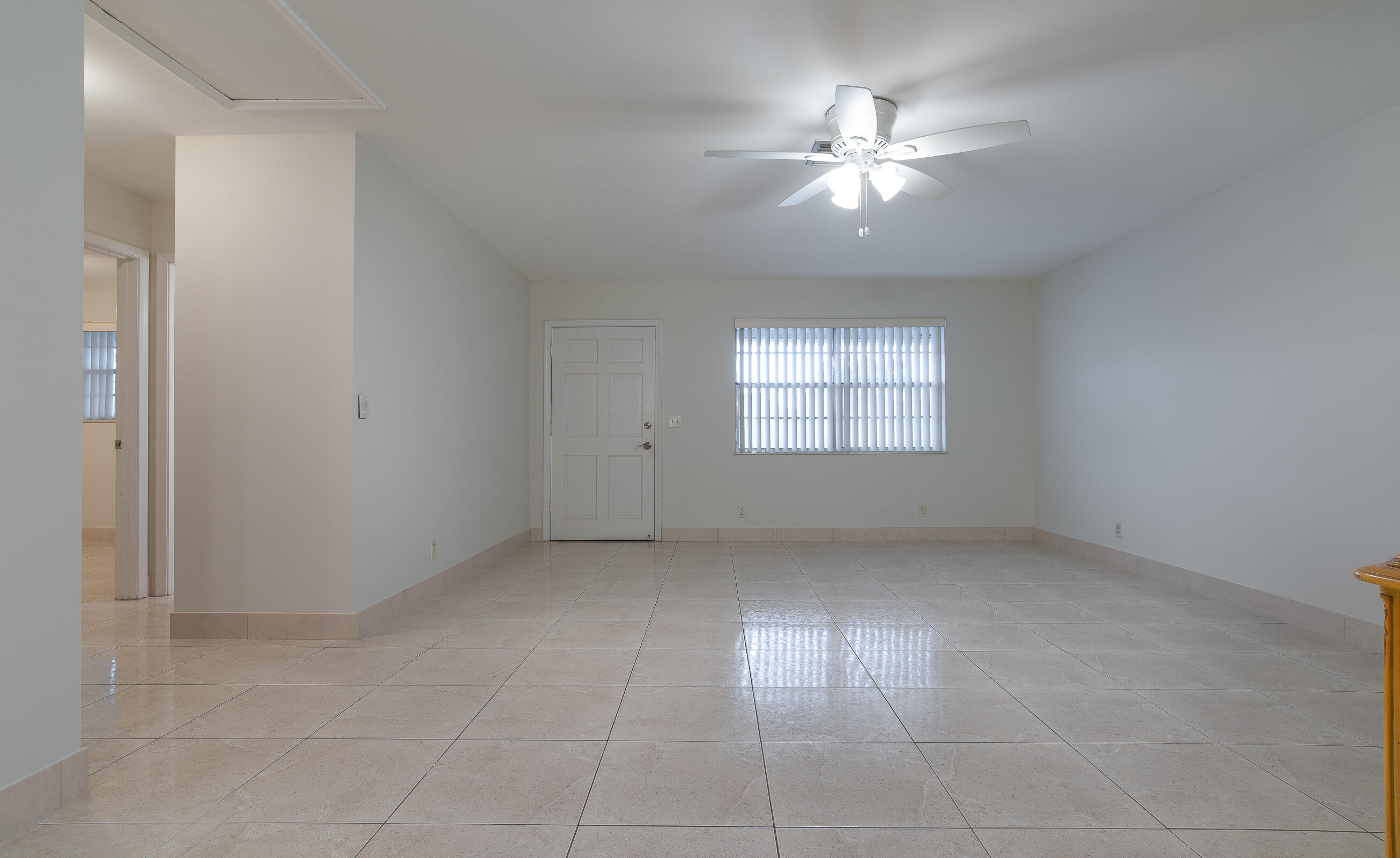 2749 Ponce De Leon Boulevard