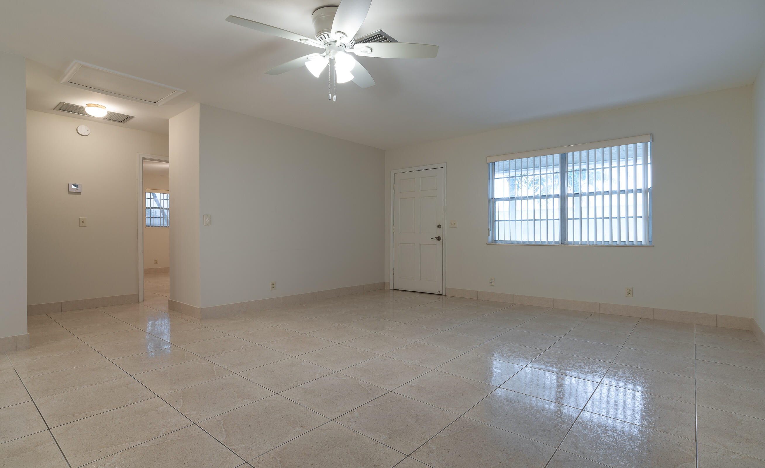 2749 Ponce De Leon Boulevard