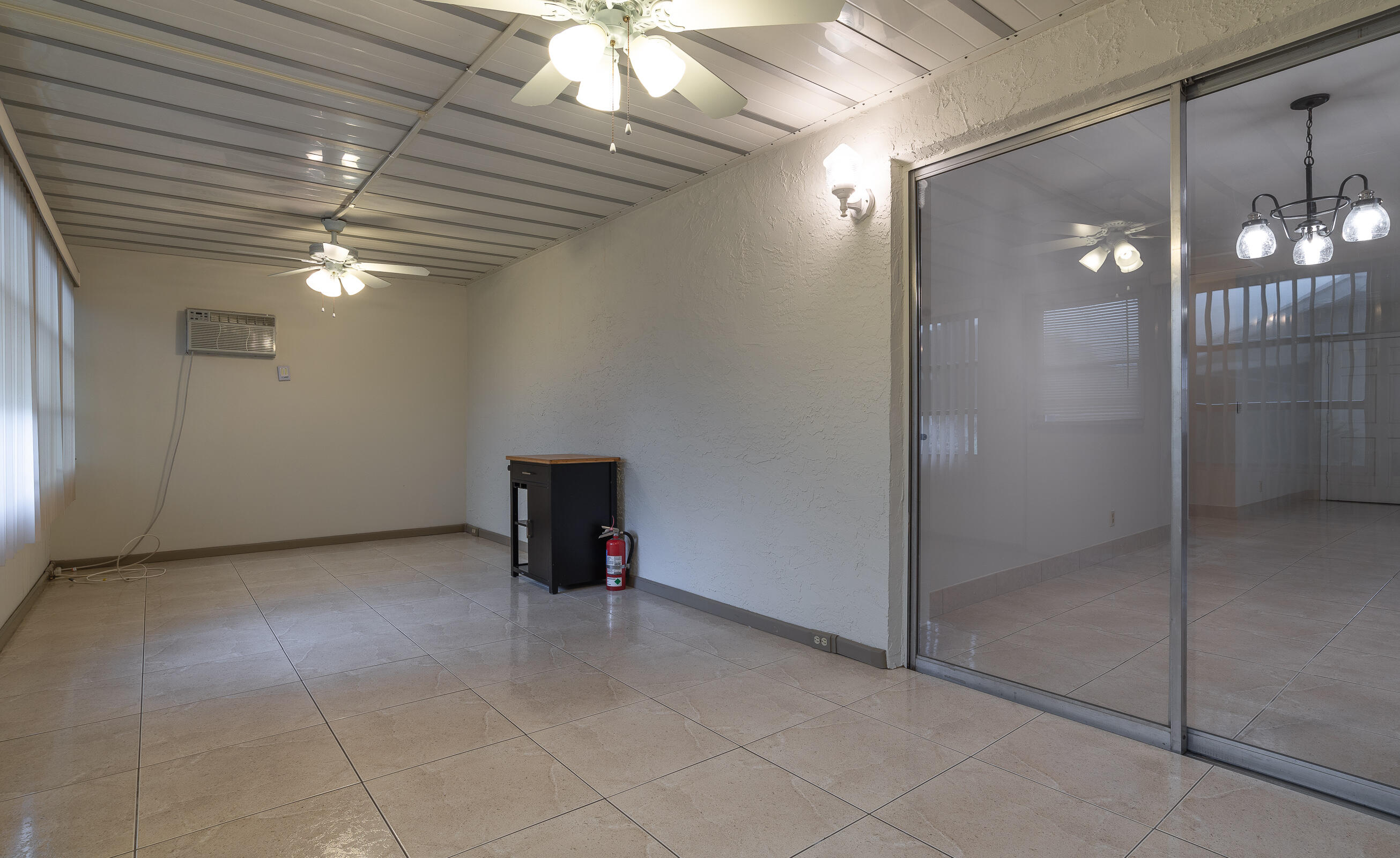 2749 Ponce De Leon Boulevard