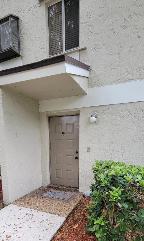 110 Gardens Drive 101, Pompano Beach Unit: 101