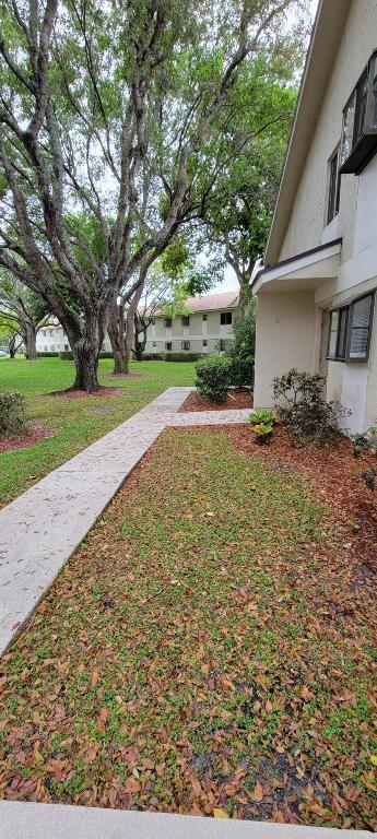 110 Gardens Drive 101, Pompano Beach Unit: 101