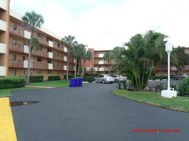 2420 Deer Creek Country Club Drive 104-D