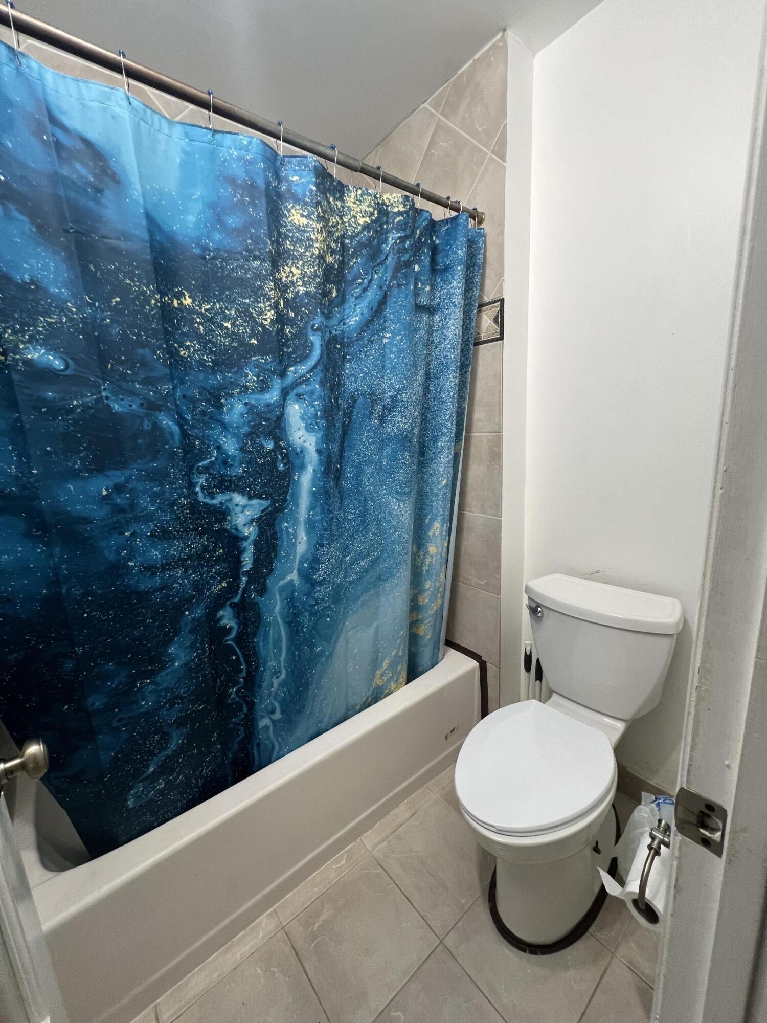 813 E Palm Run Drive