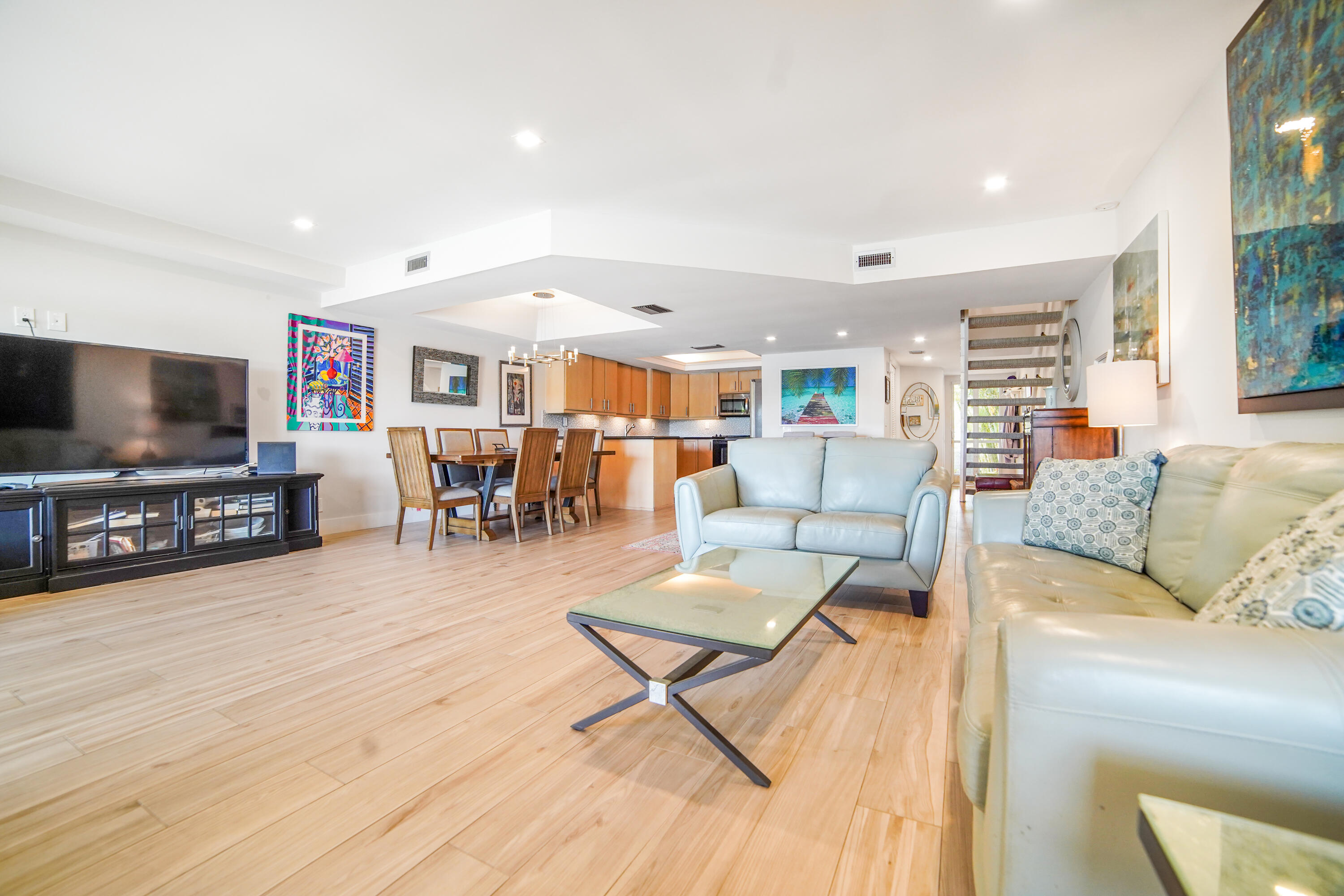 1003 Bel Air Drive
