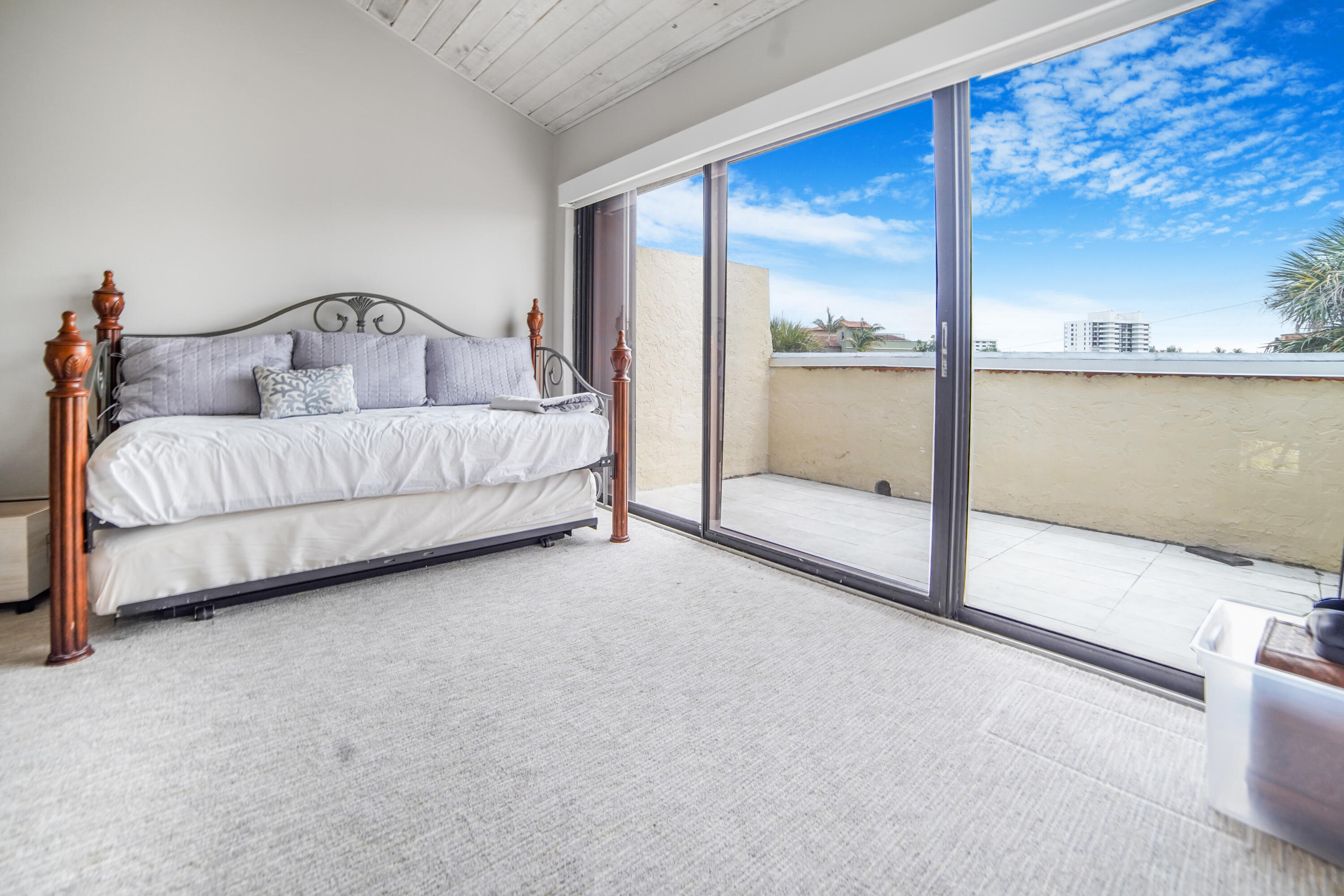 1003 Bel Air Drive