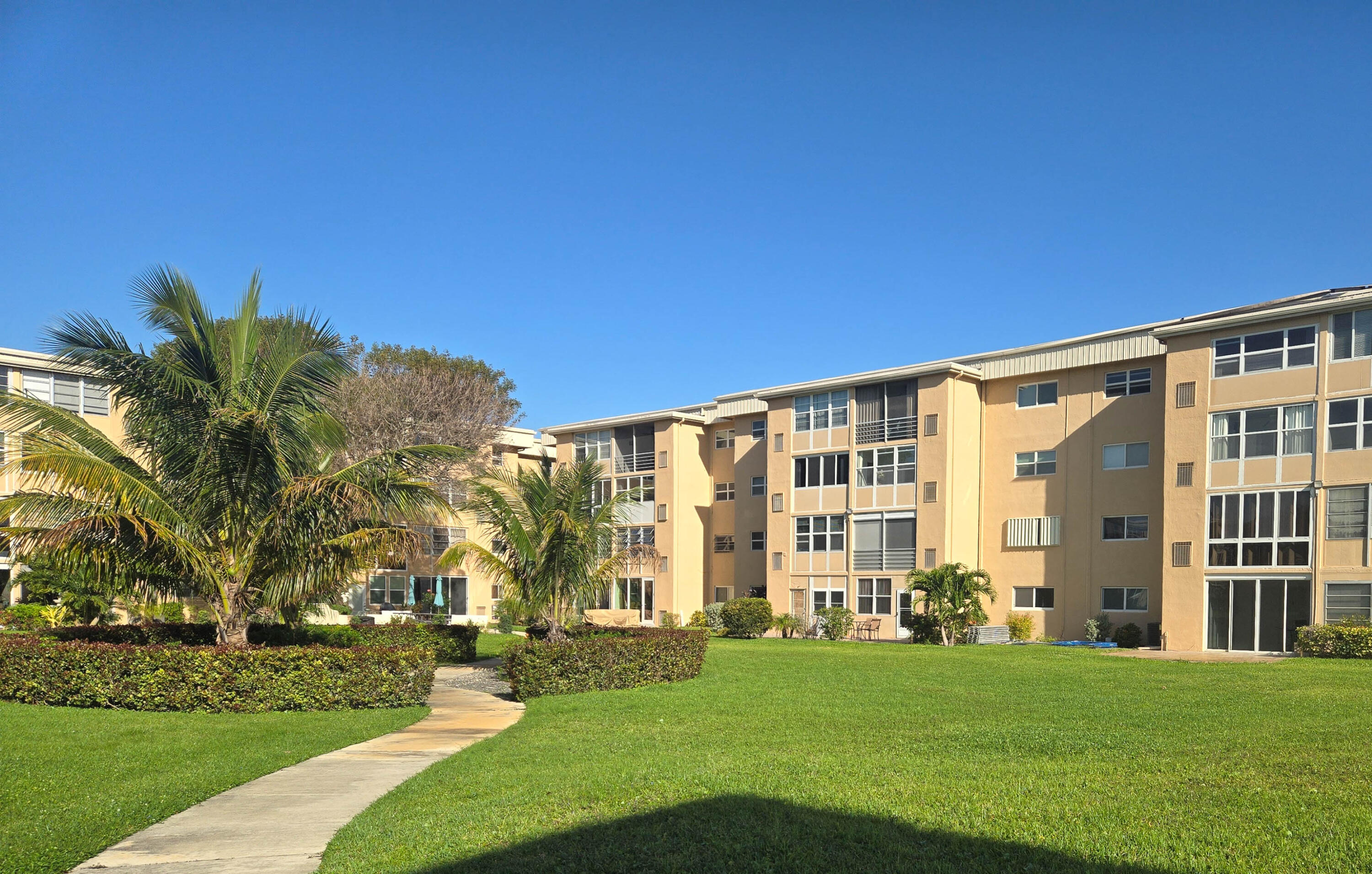 2600 NE 1st Lane 1160