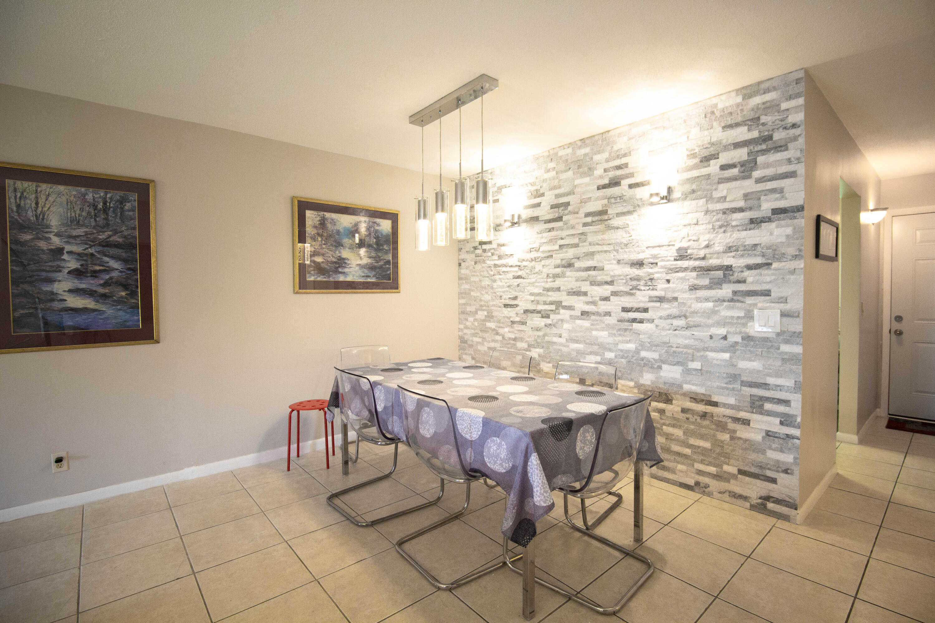 2600 NE 1st Lane 1160