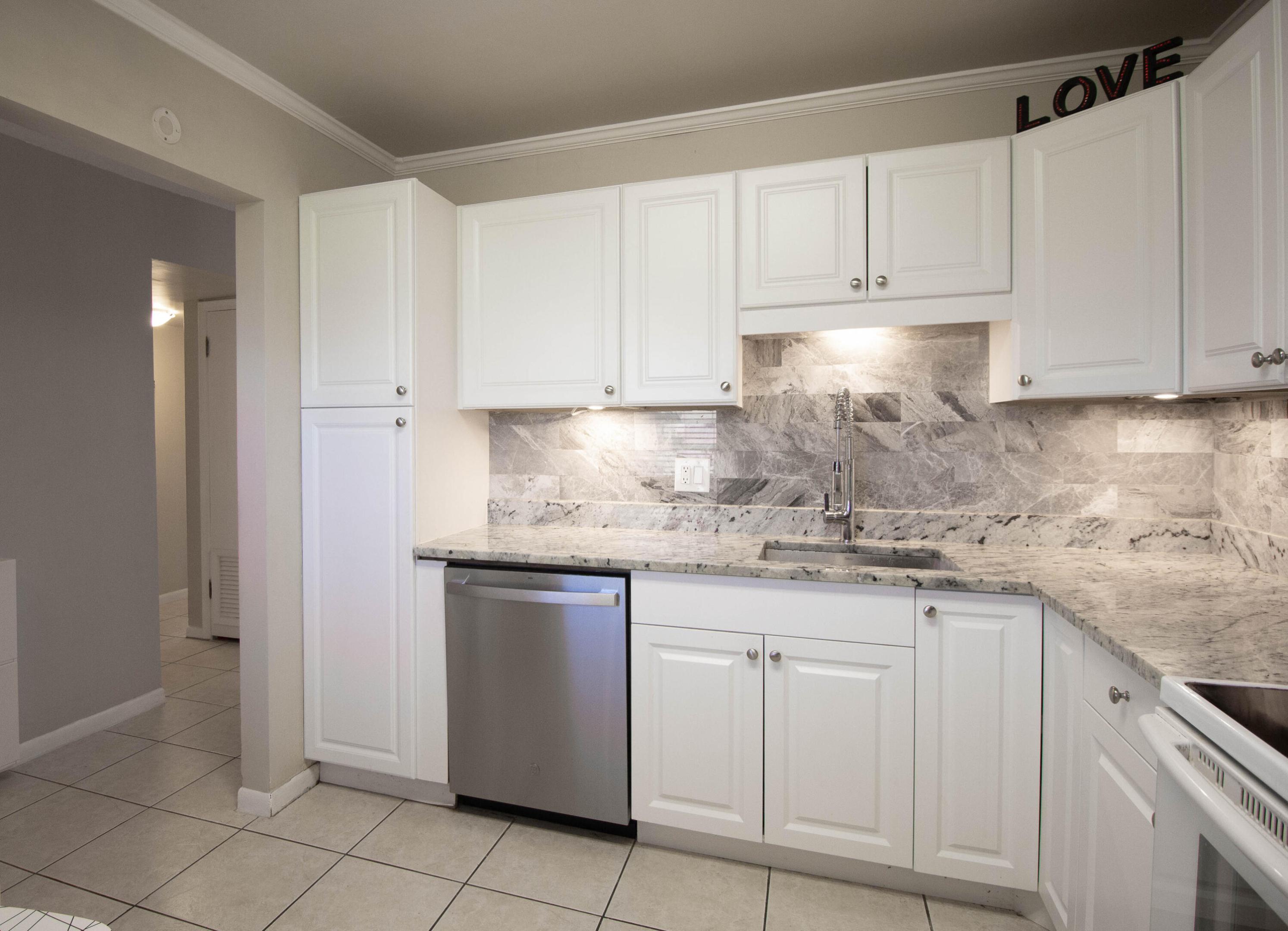 2600 NE 1st Lane 1160