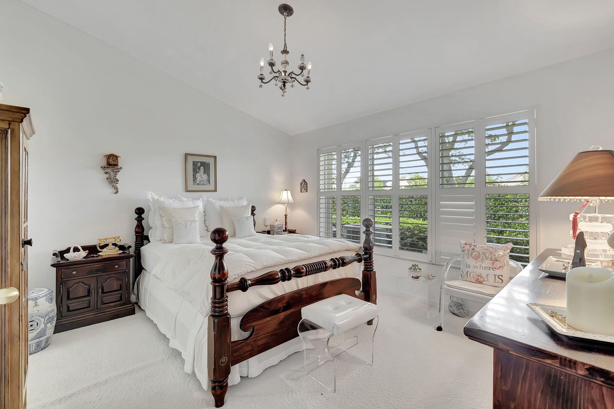 6434 Park Lake Circle