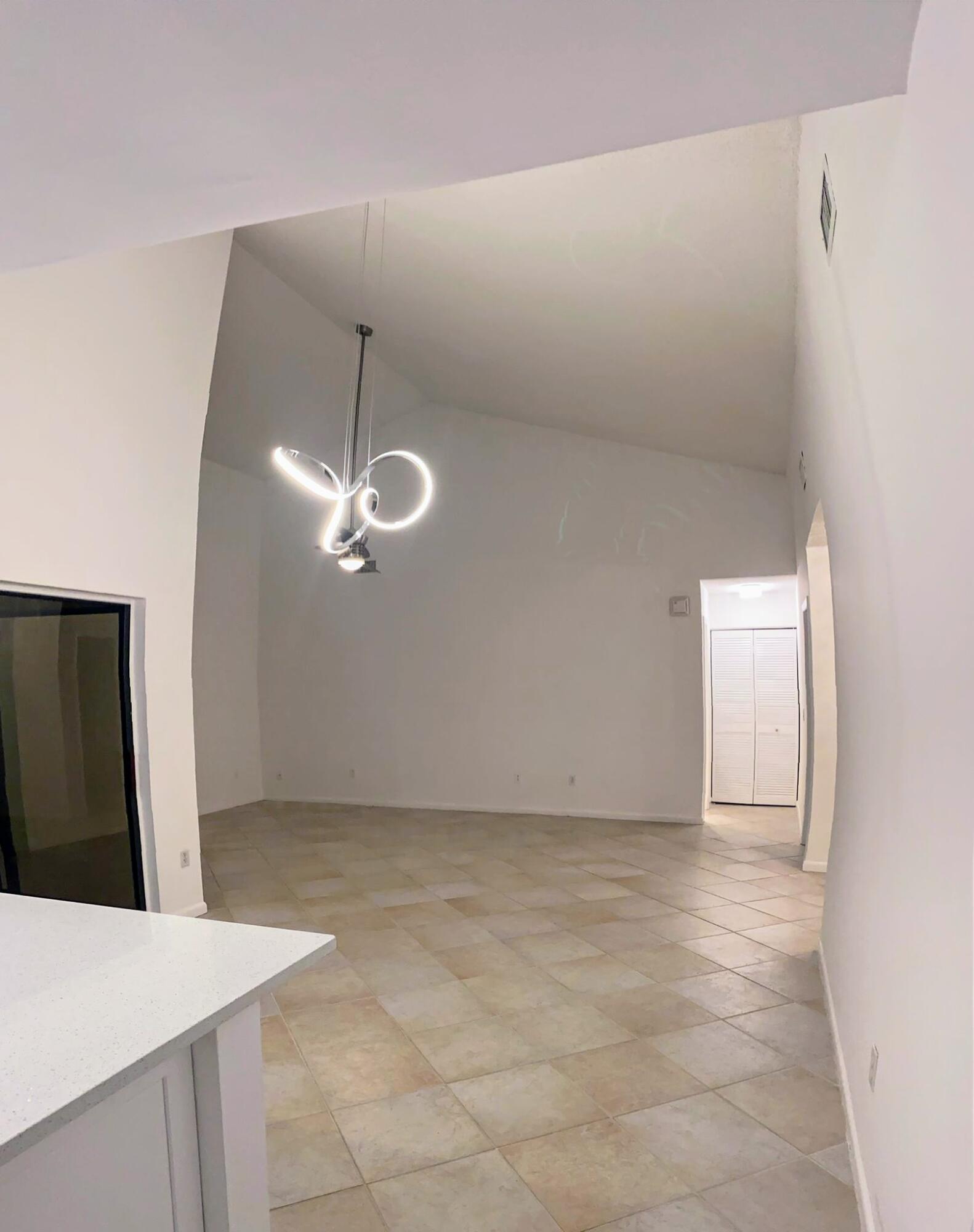 20789 Del Luna Drive