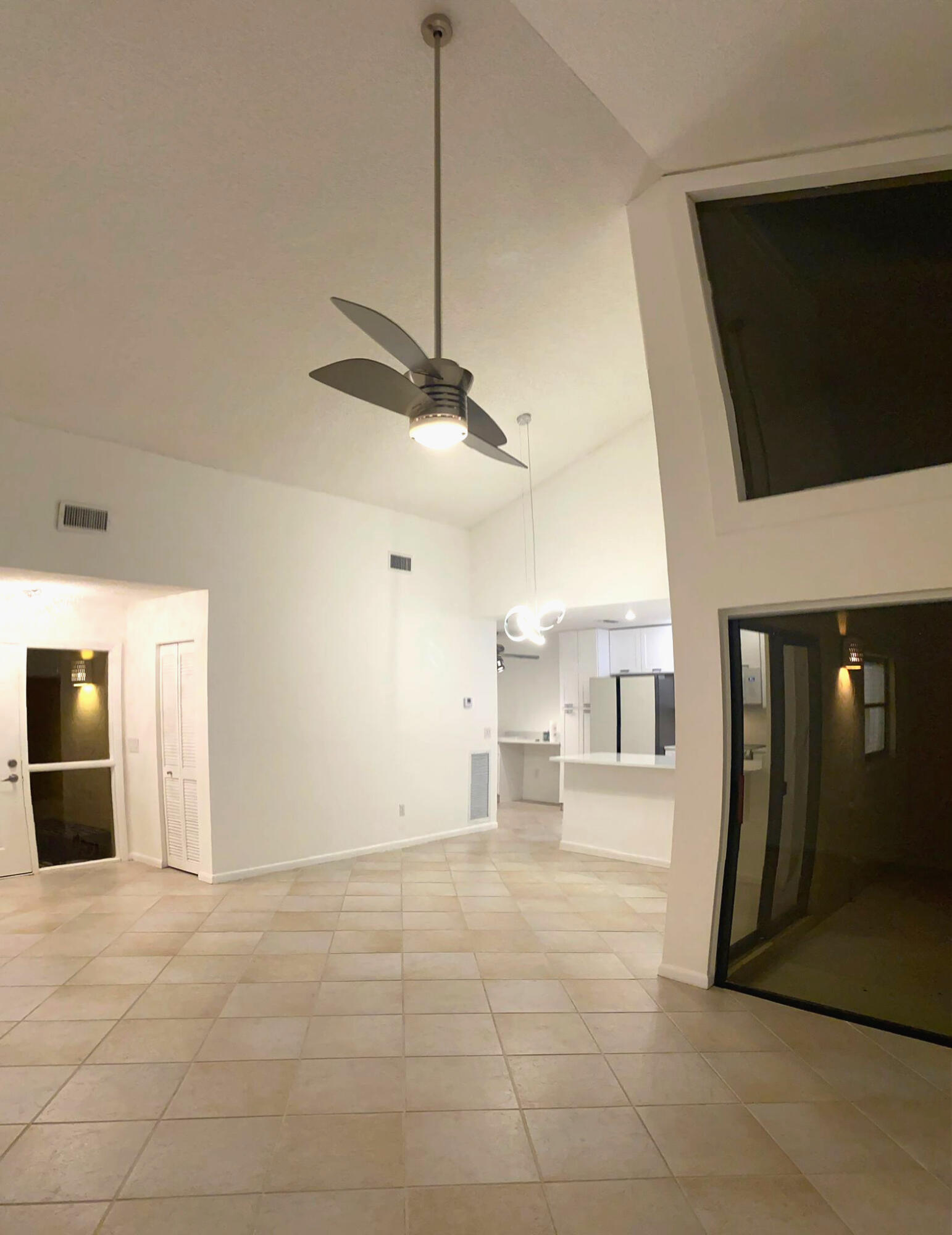 20789 Del Luna Drive