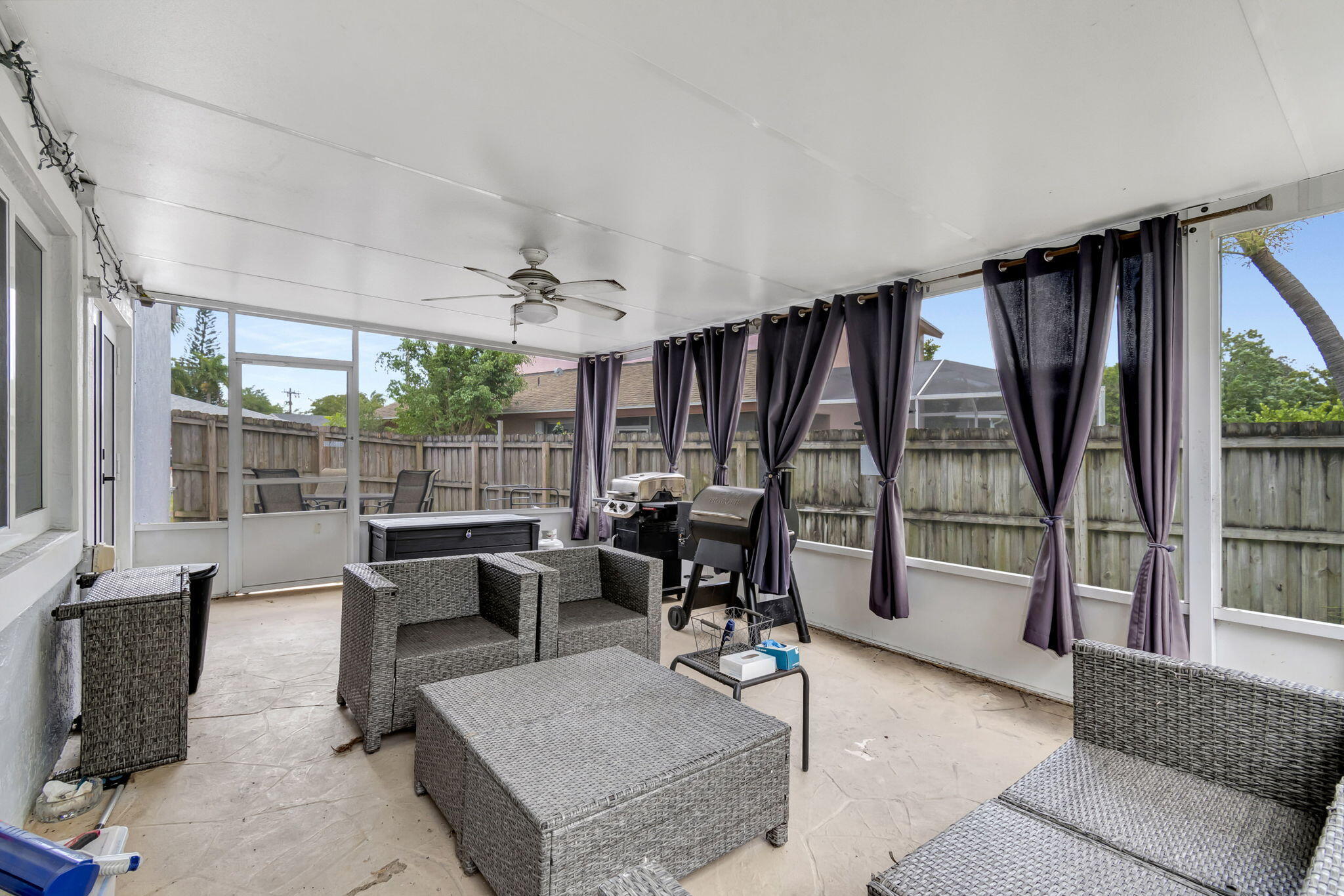 1001 NW 5th Avenue