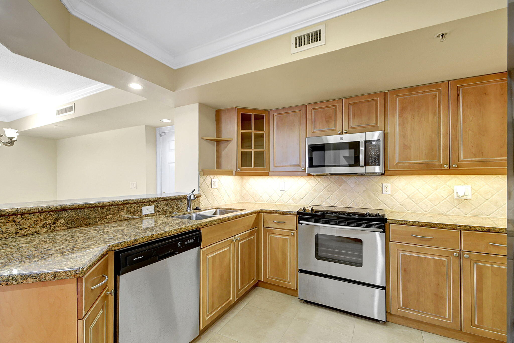 1200 Scotia Drive 408