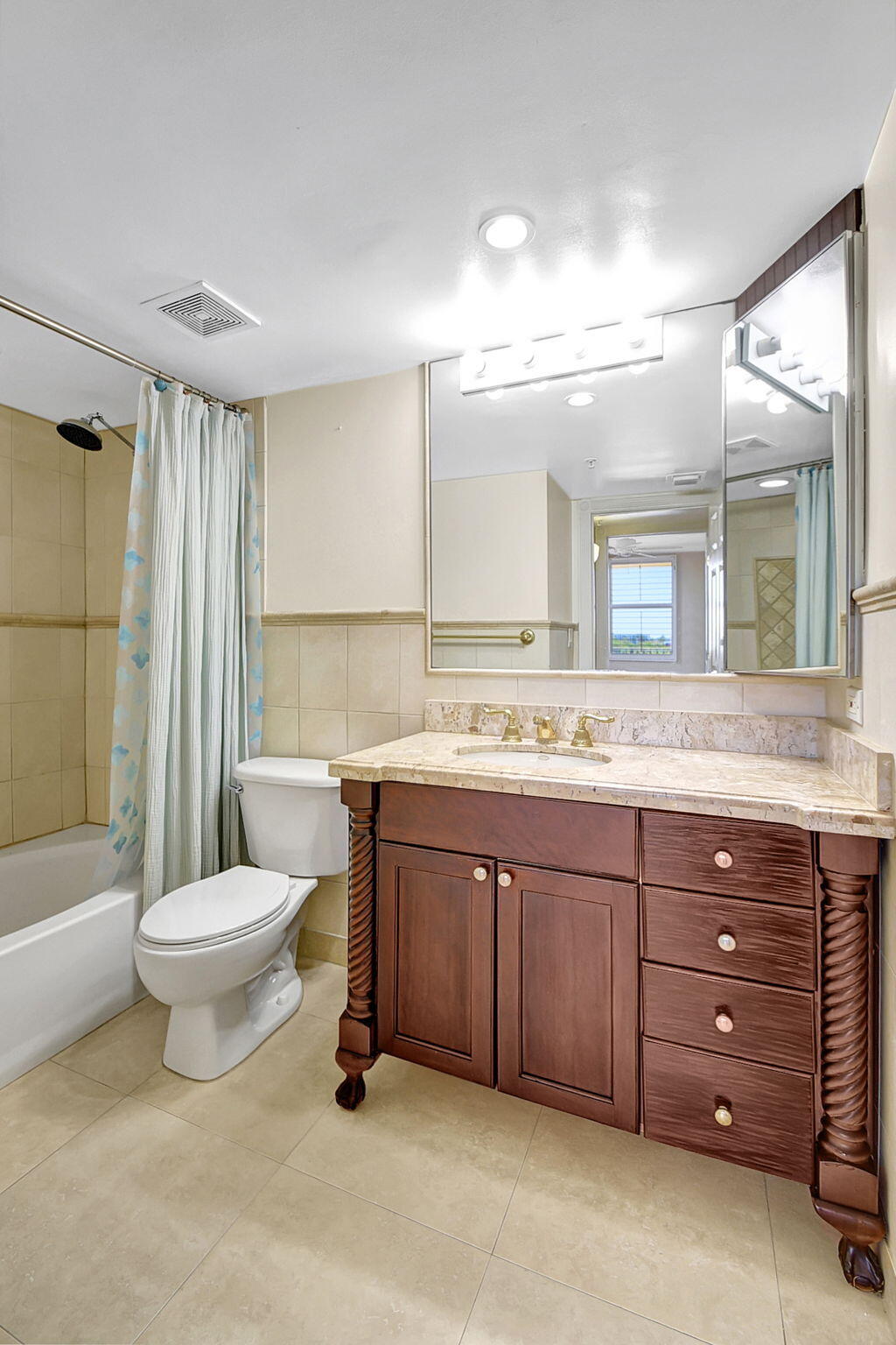 1200 Scotia Drive 408