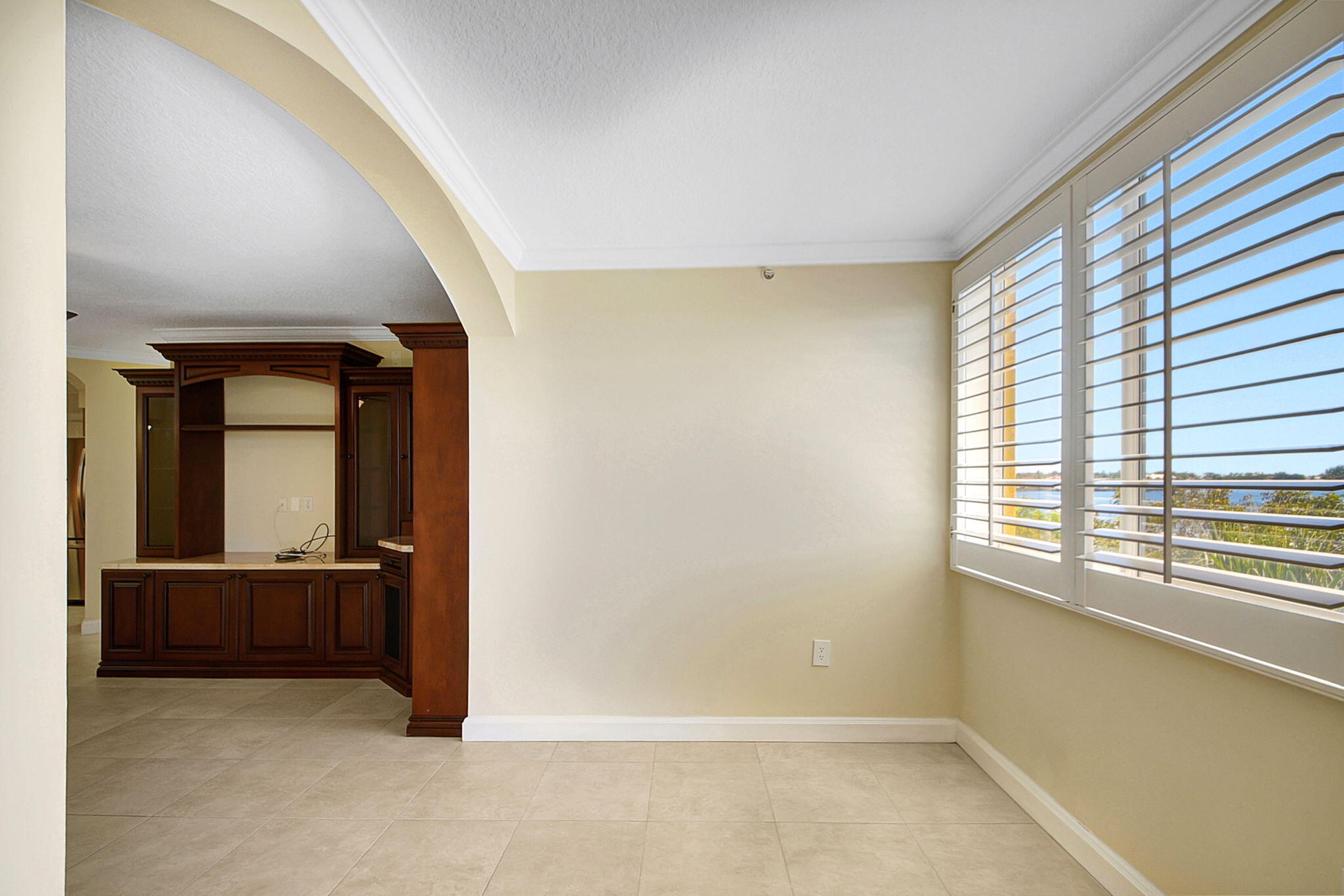 1200 Scotia Drive 408