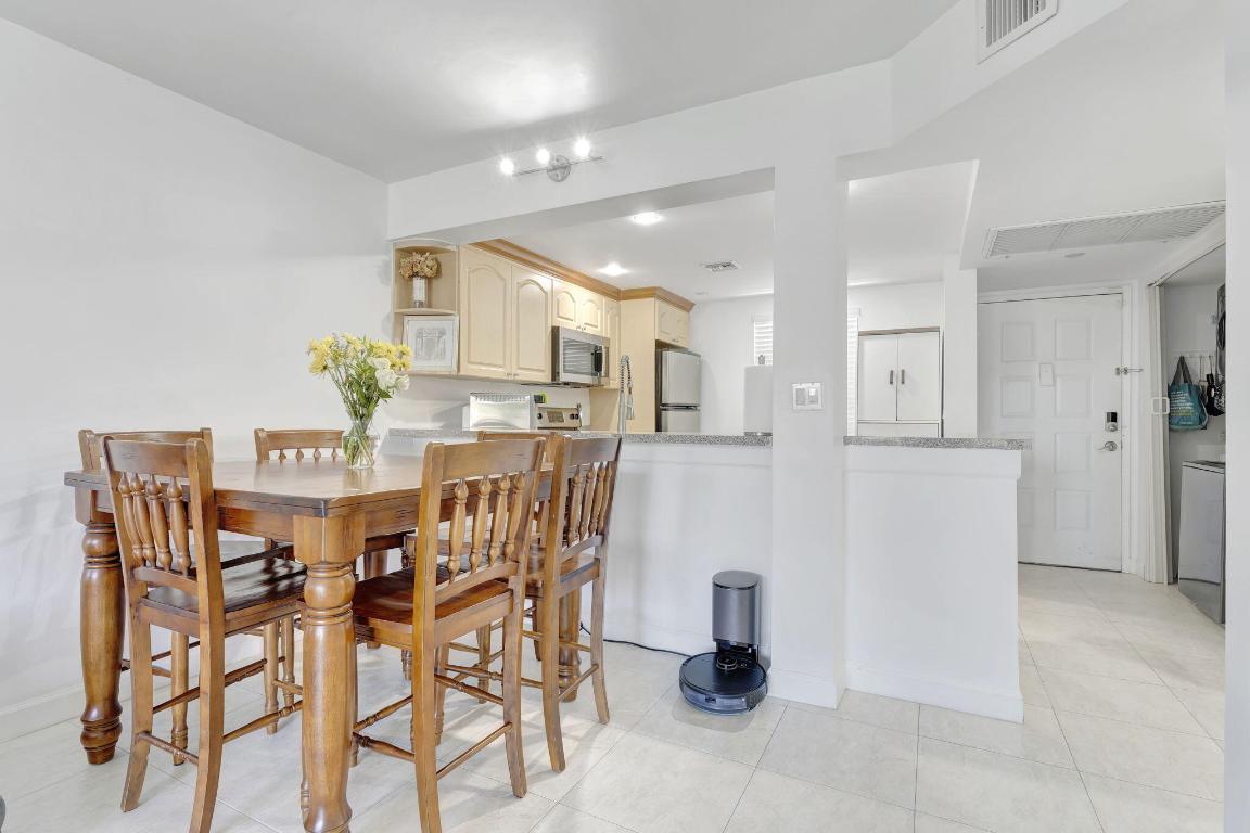 10551 W Broward Boulevard 404