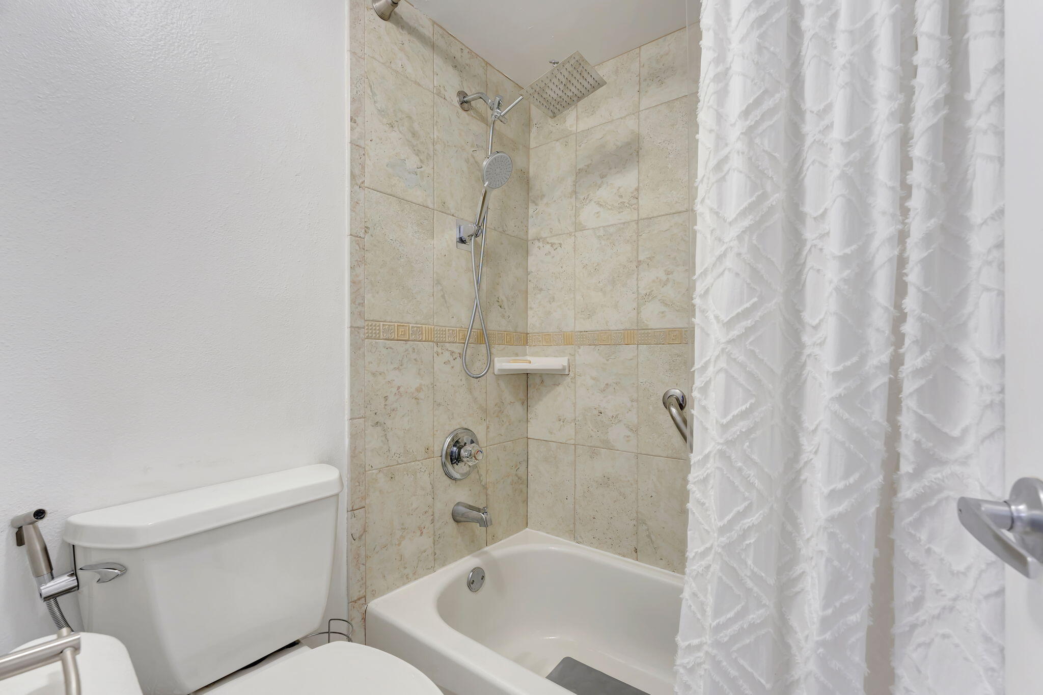 10551 W Broward Boulevard 404