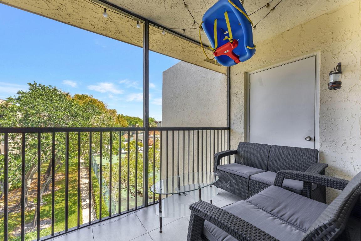 10551 W Broward Boulevard 404