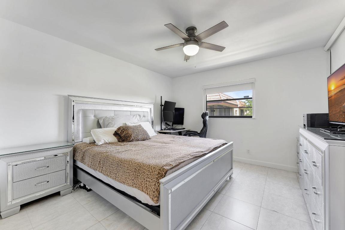 10551 W Broward Boulevard 404