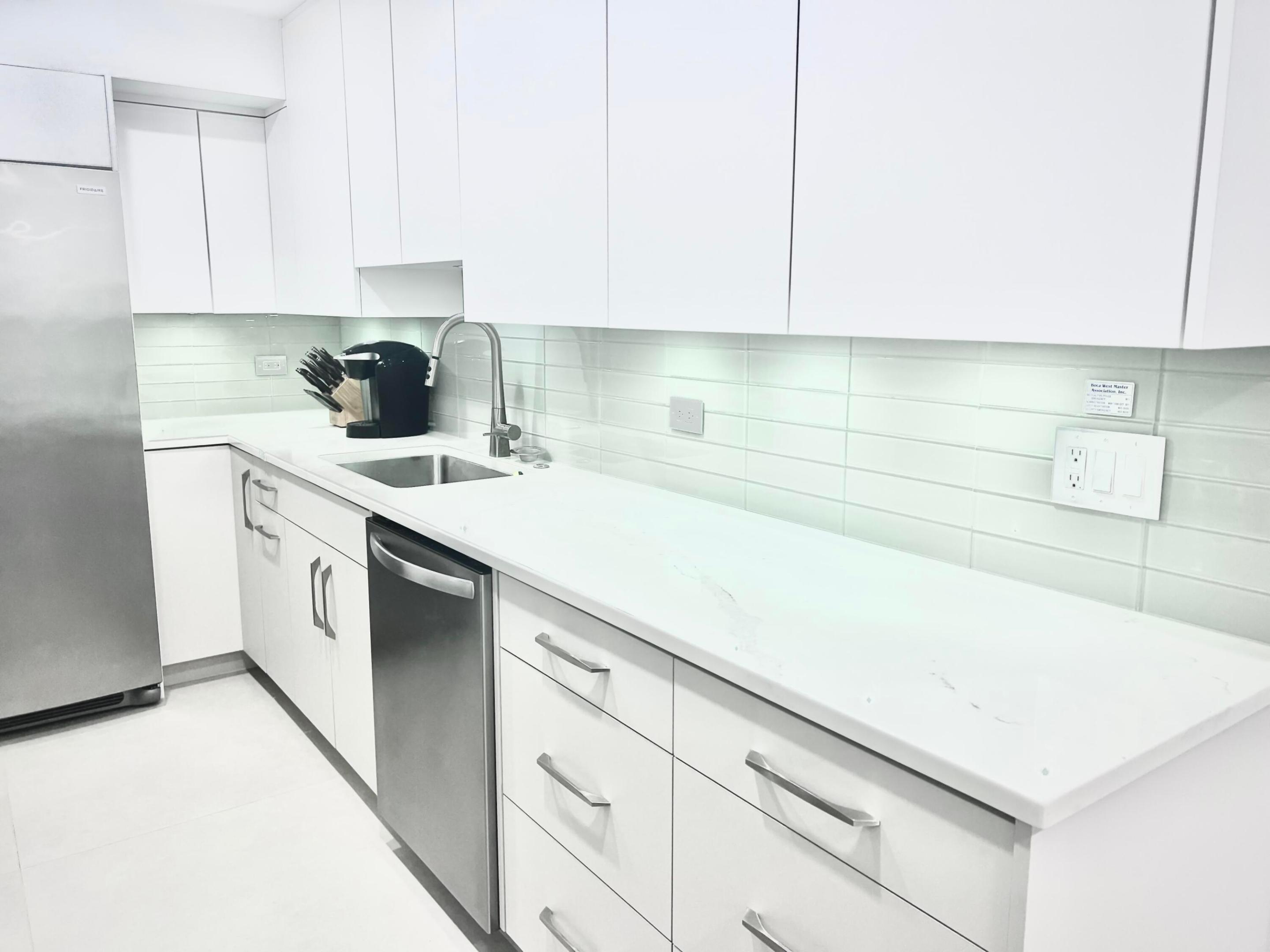 7835 Lakeside Boulevard 936