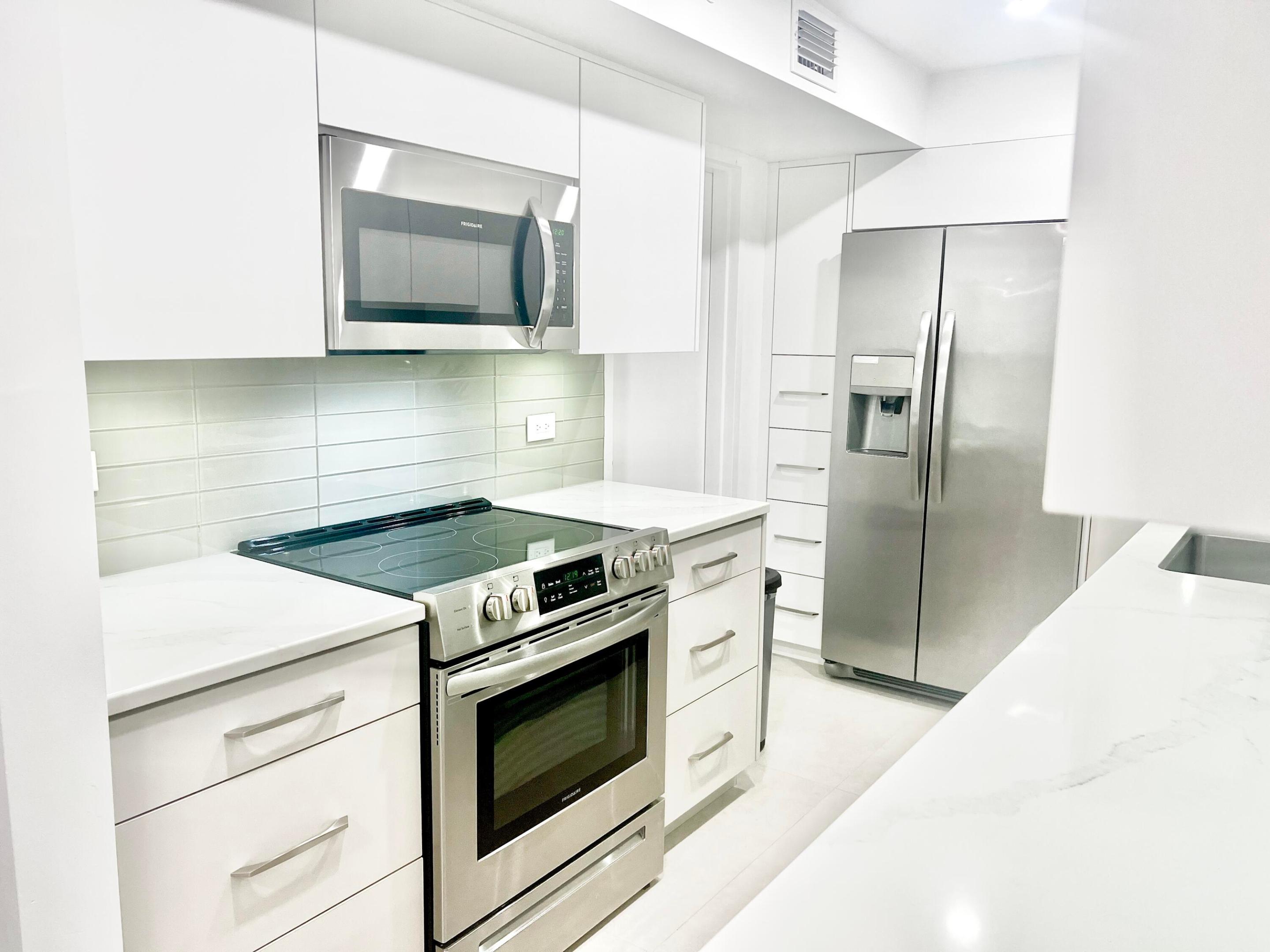 7835 Lakeside Boulevard 936