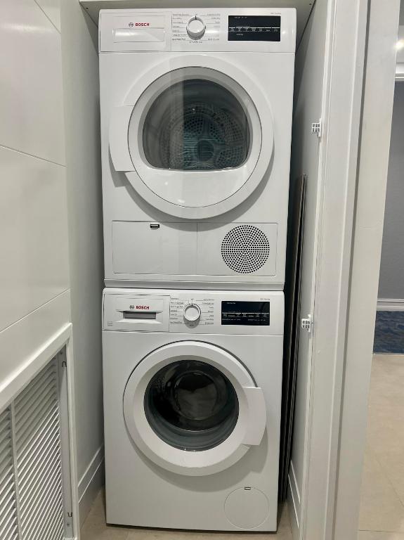 7835 Lakeside Boulevard 936