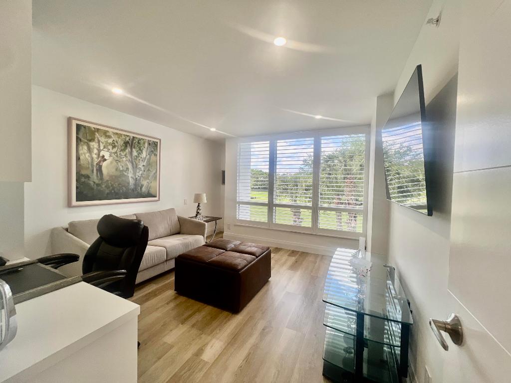 7835 Lakeside Boulevard 936