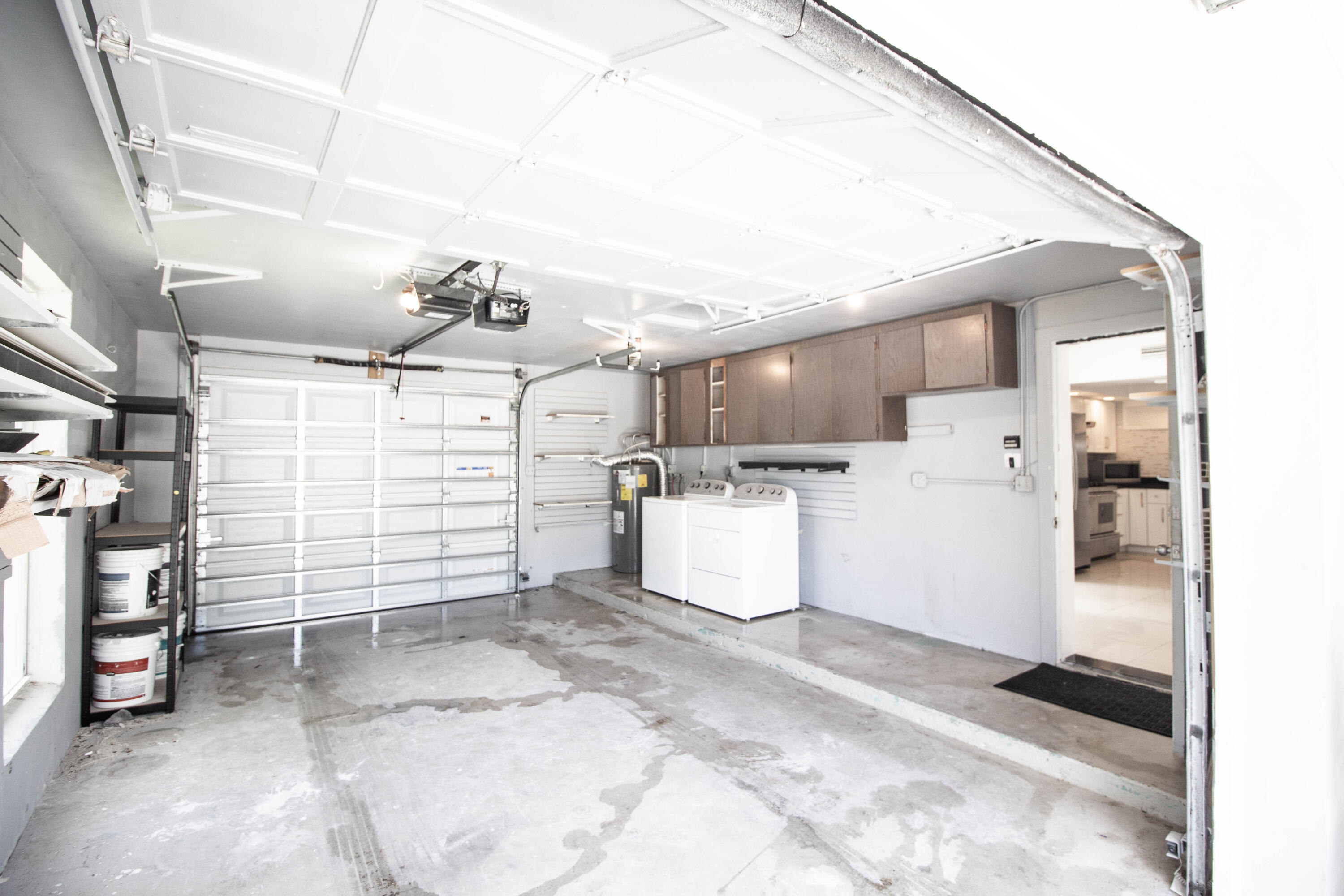 1199 W Camino Real