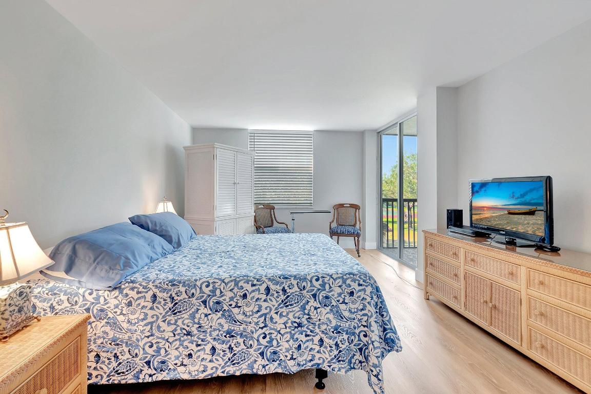 5260 NW 2nd Avenue 304