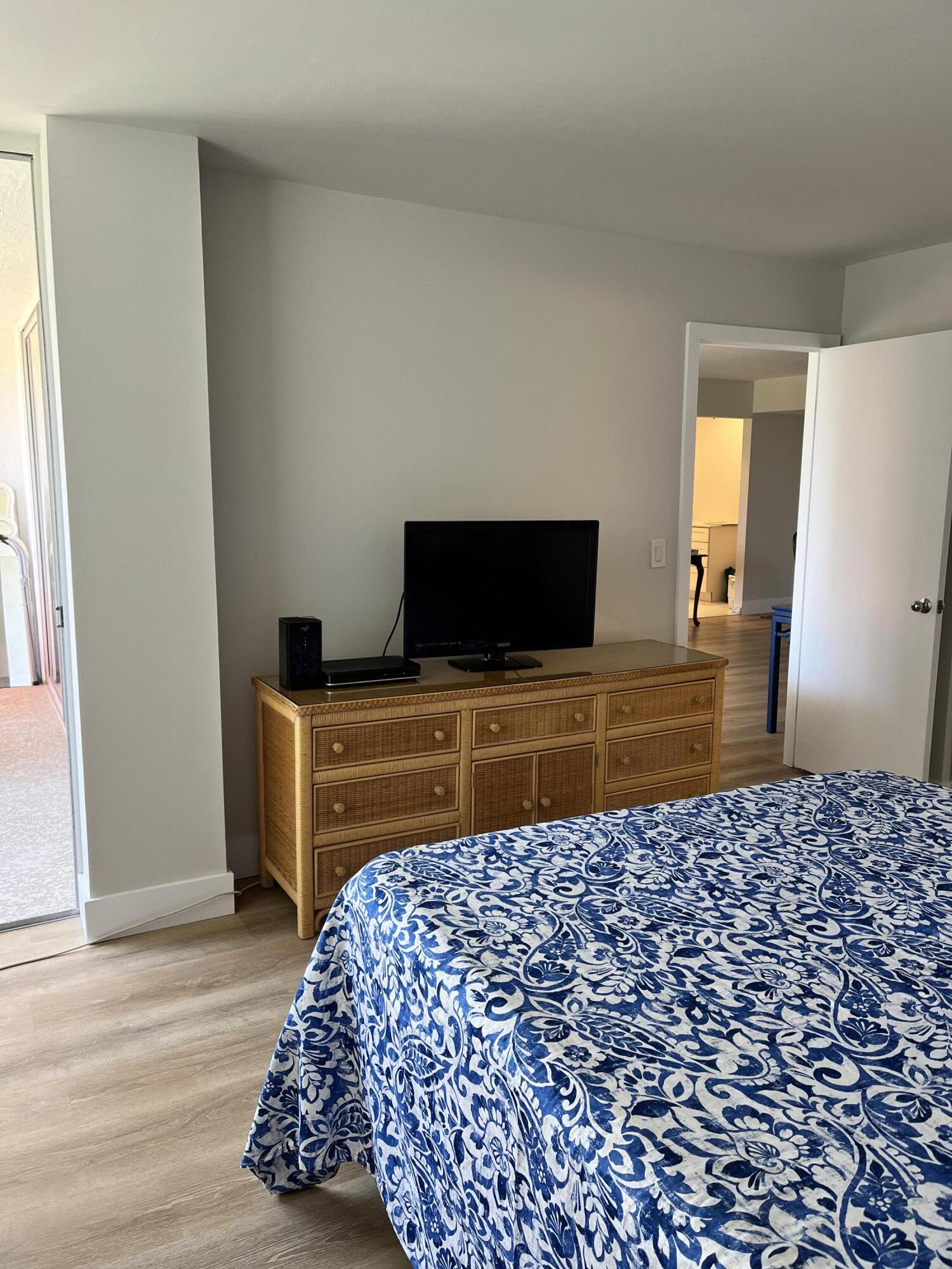 5260 NW 2nd Avenue 304