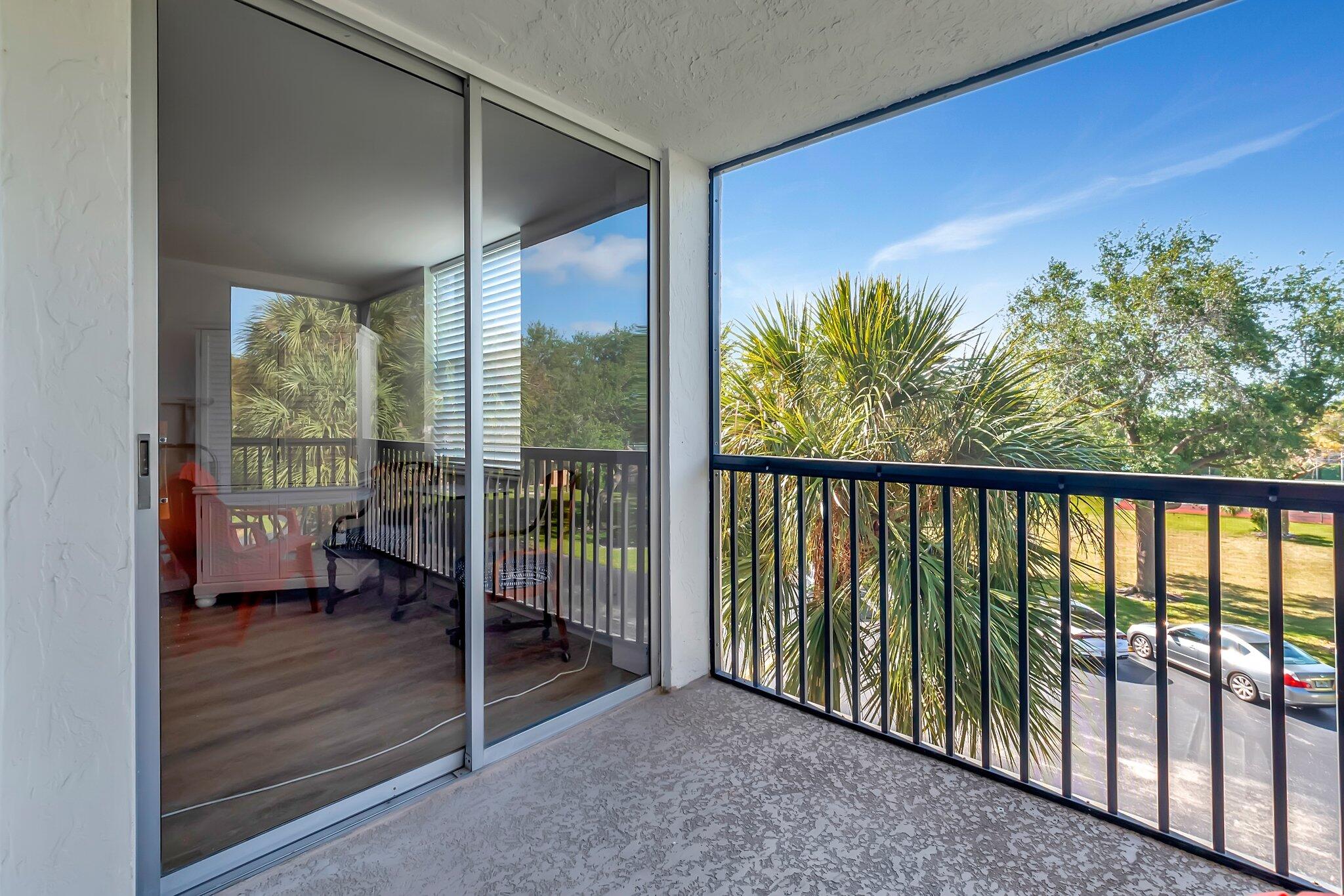 5260 NW 2nd Avenue 304