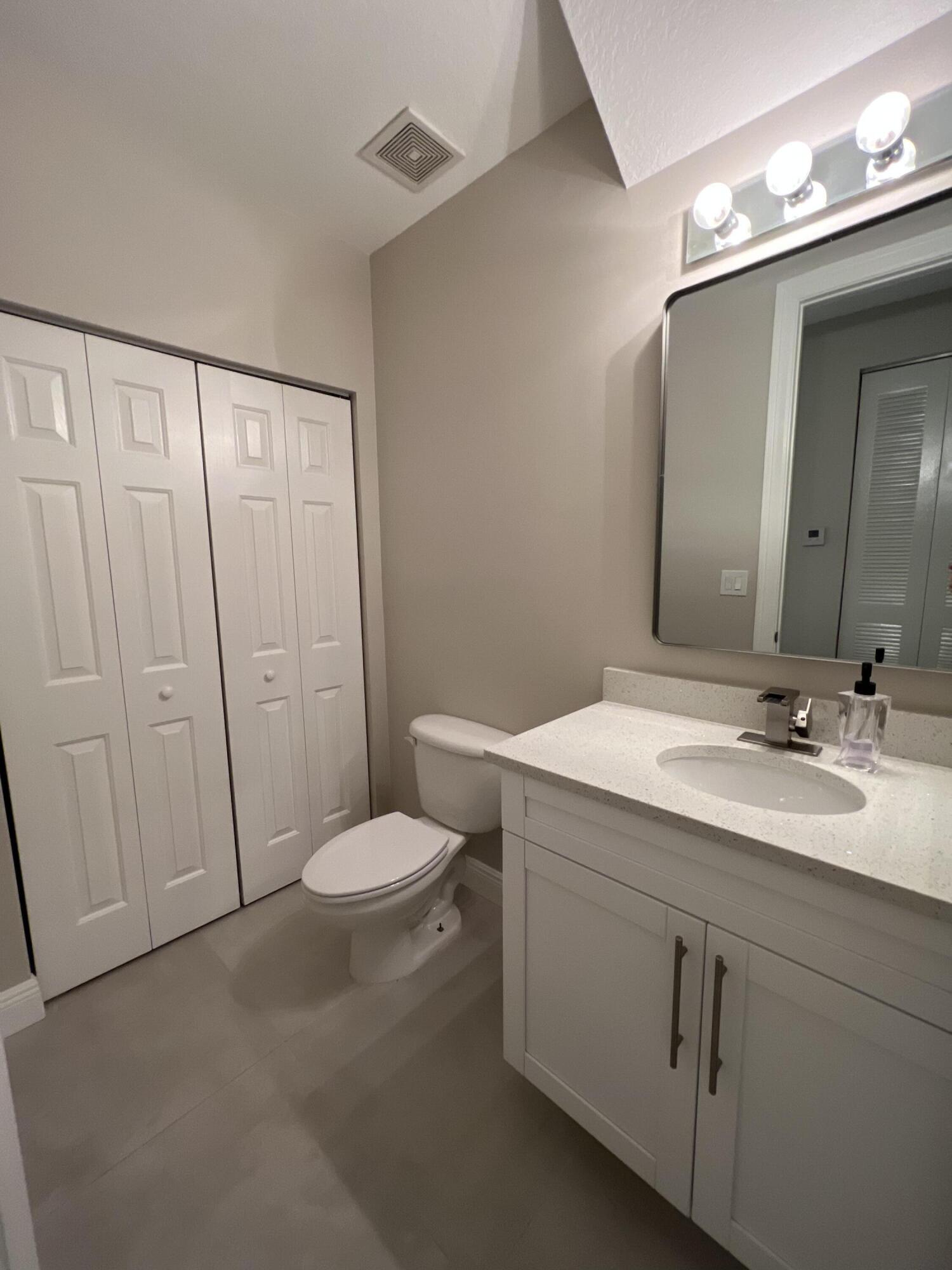 950 Marina Del Ray 4