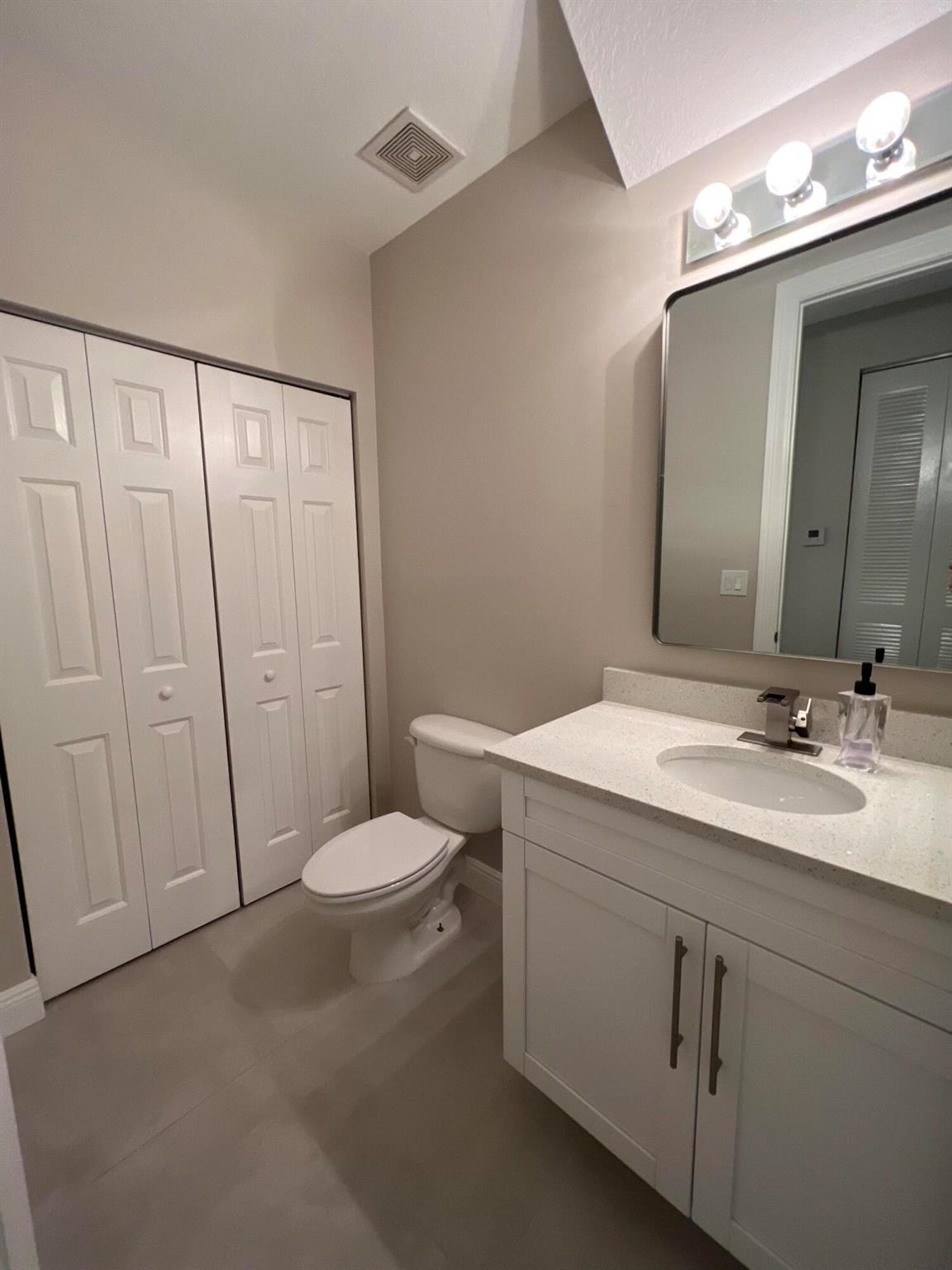 950 Marina Del Ray 4