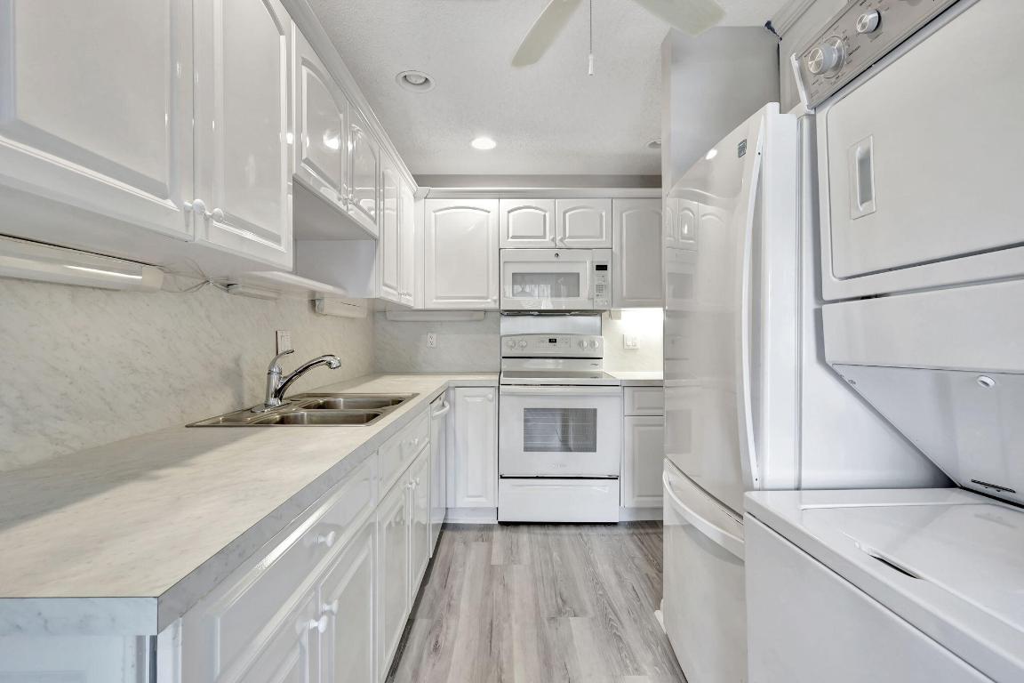 1905 NW 18 Th Street 104