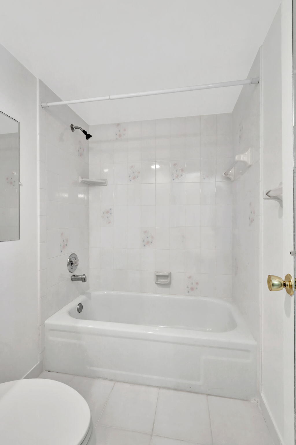 1905 NW 18 Th Street 104